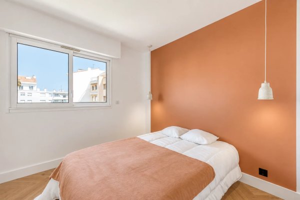Cannes Palm Beach – Renovated 4-room flat with terrace, garage and cellar — photo 7