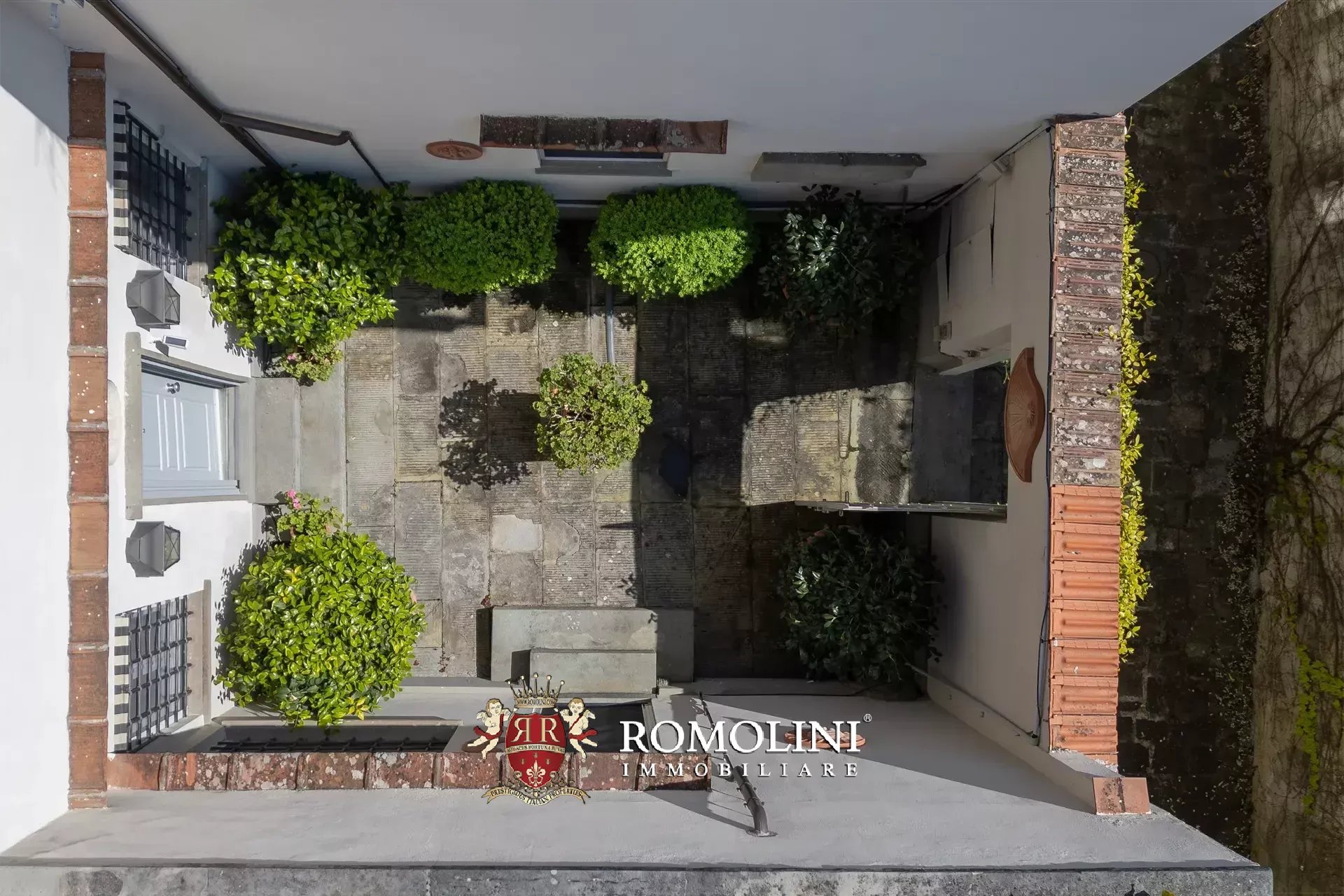 3 Bedroom Apartment/Flat's Image 3
