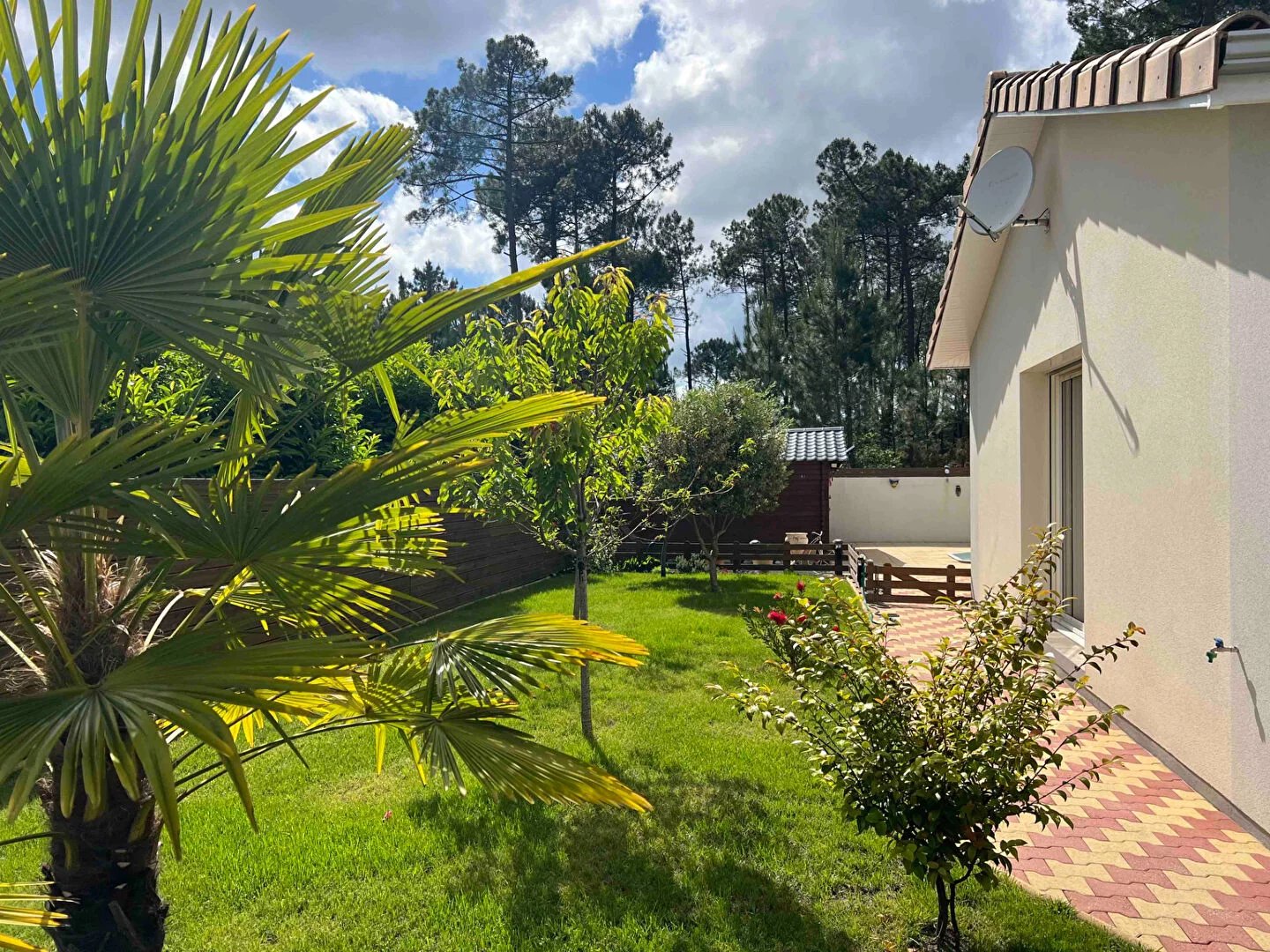 Maison contemporaine près du lac