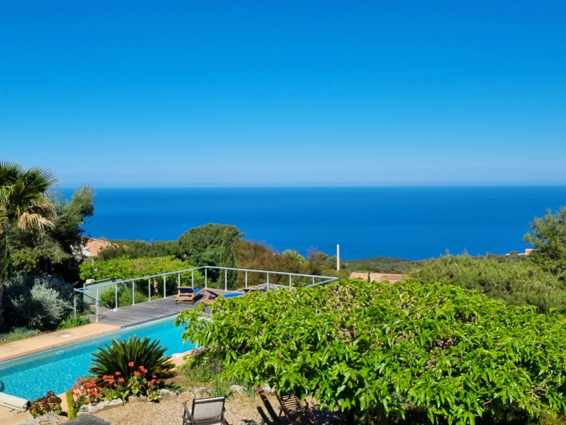 Villa CASA STELLA- 4 chambres, piscine, jardin, vue mer, au calme