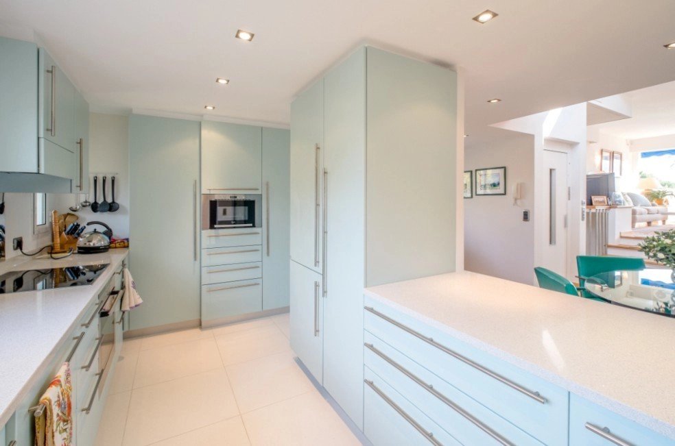 Уникальная квартира с террасой на крыше и видом на море