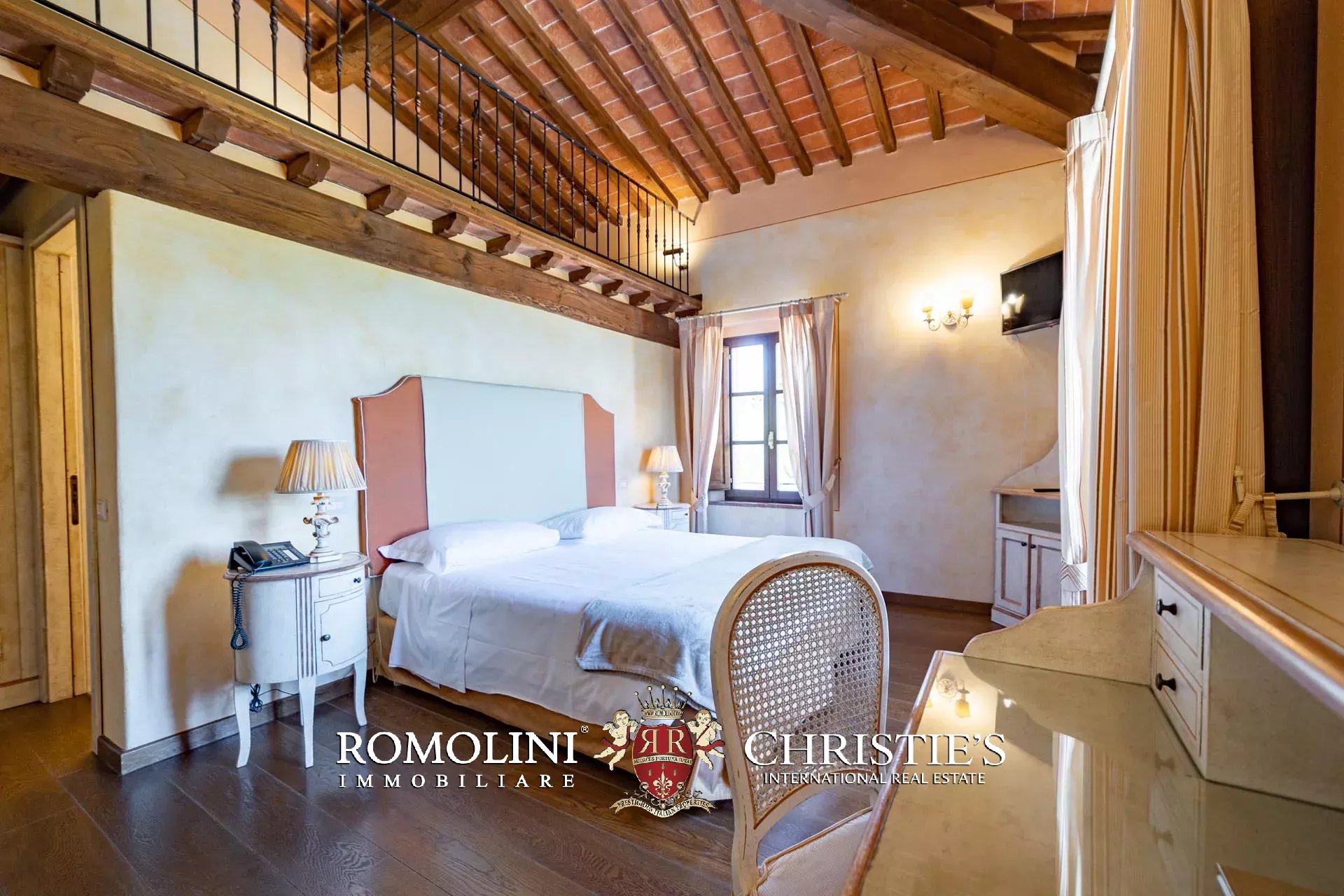14 Bedroom Villa/Townhouse's Image 85