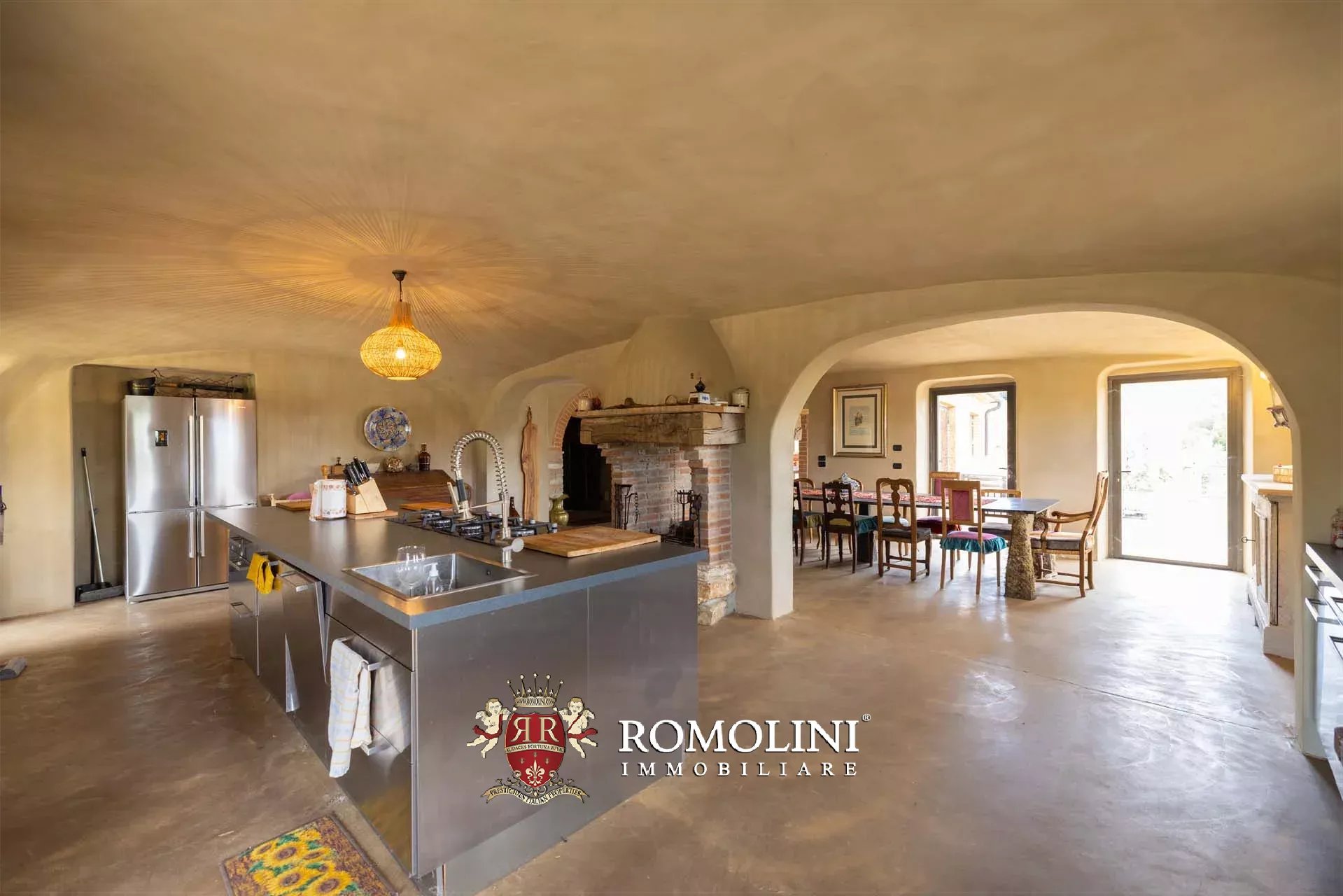7 Bedroom Villa/Townhouse's Image 21