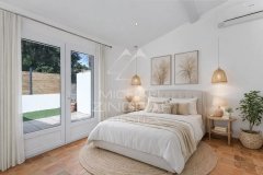 Beauvallon – Charming House with Sea View and Beach Access — photo 5 of 7
