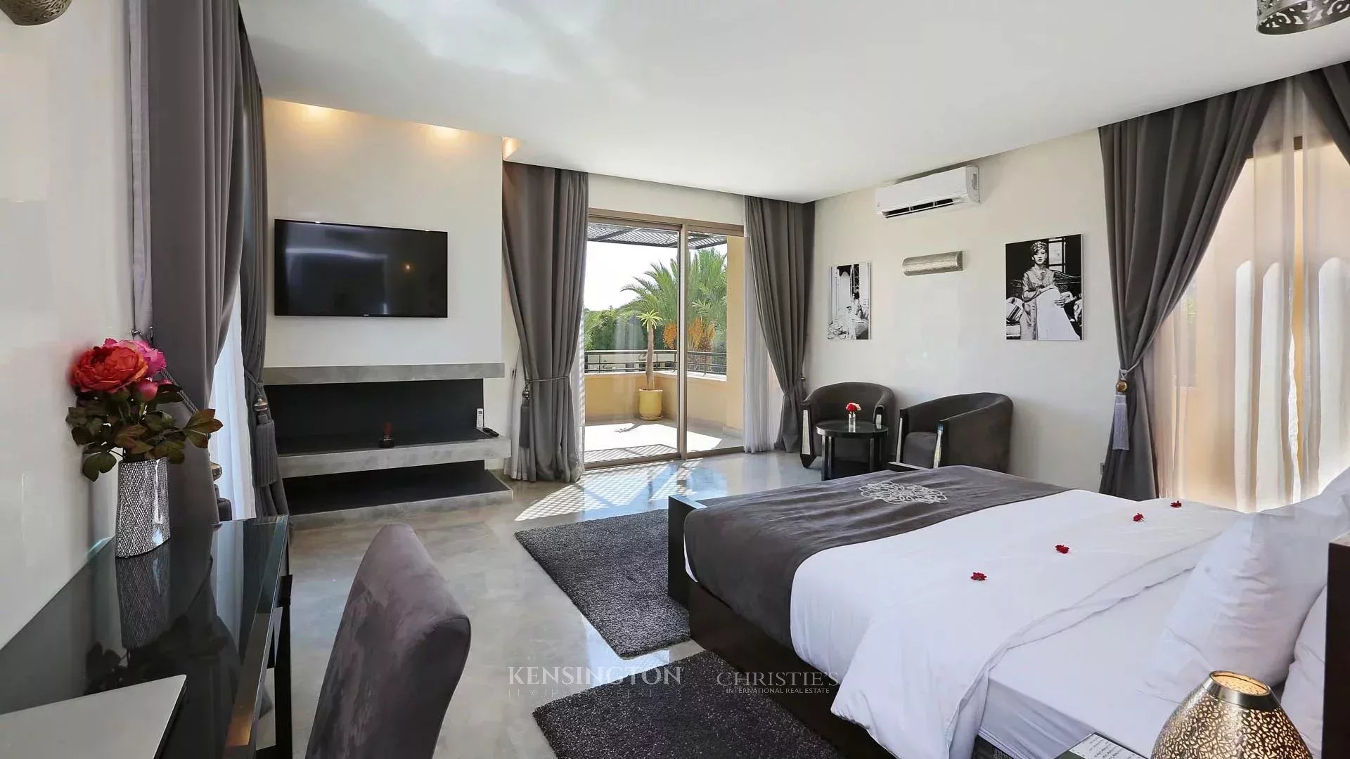 6 Bedroom Villa/Townhouse's Image 41