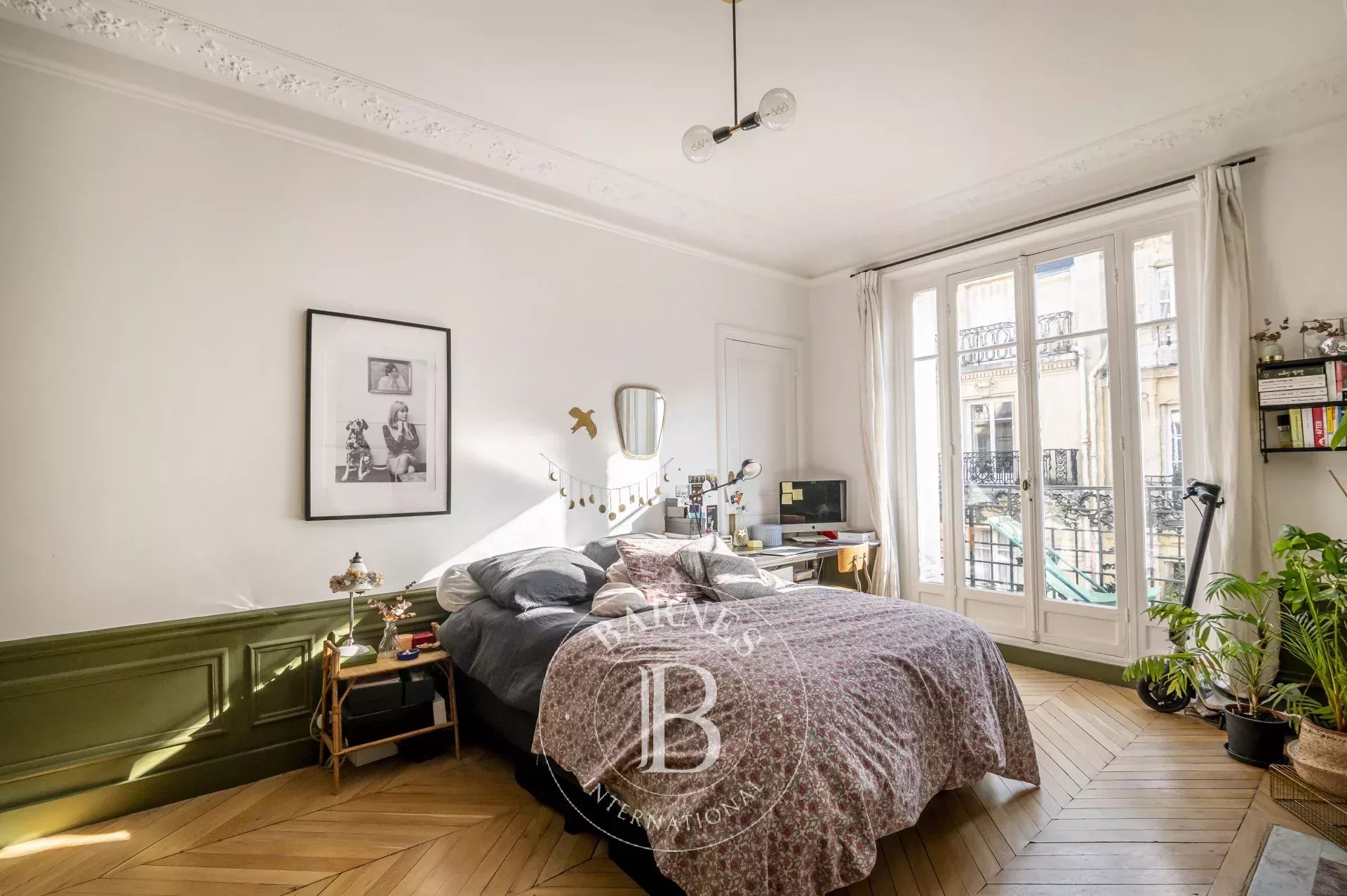 Neuilly - Roule - Pasteur - Old-build 3-bedroom apartment - Large studio - Maid's room - picture 18