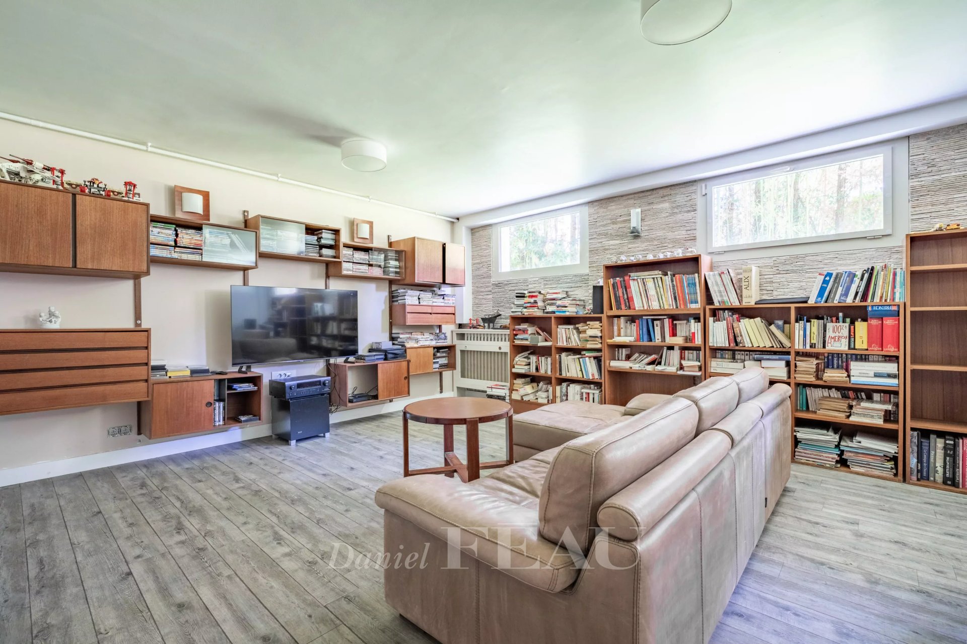 6 Bedroom Villa/Townhouse's Image 10
