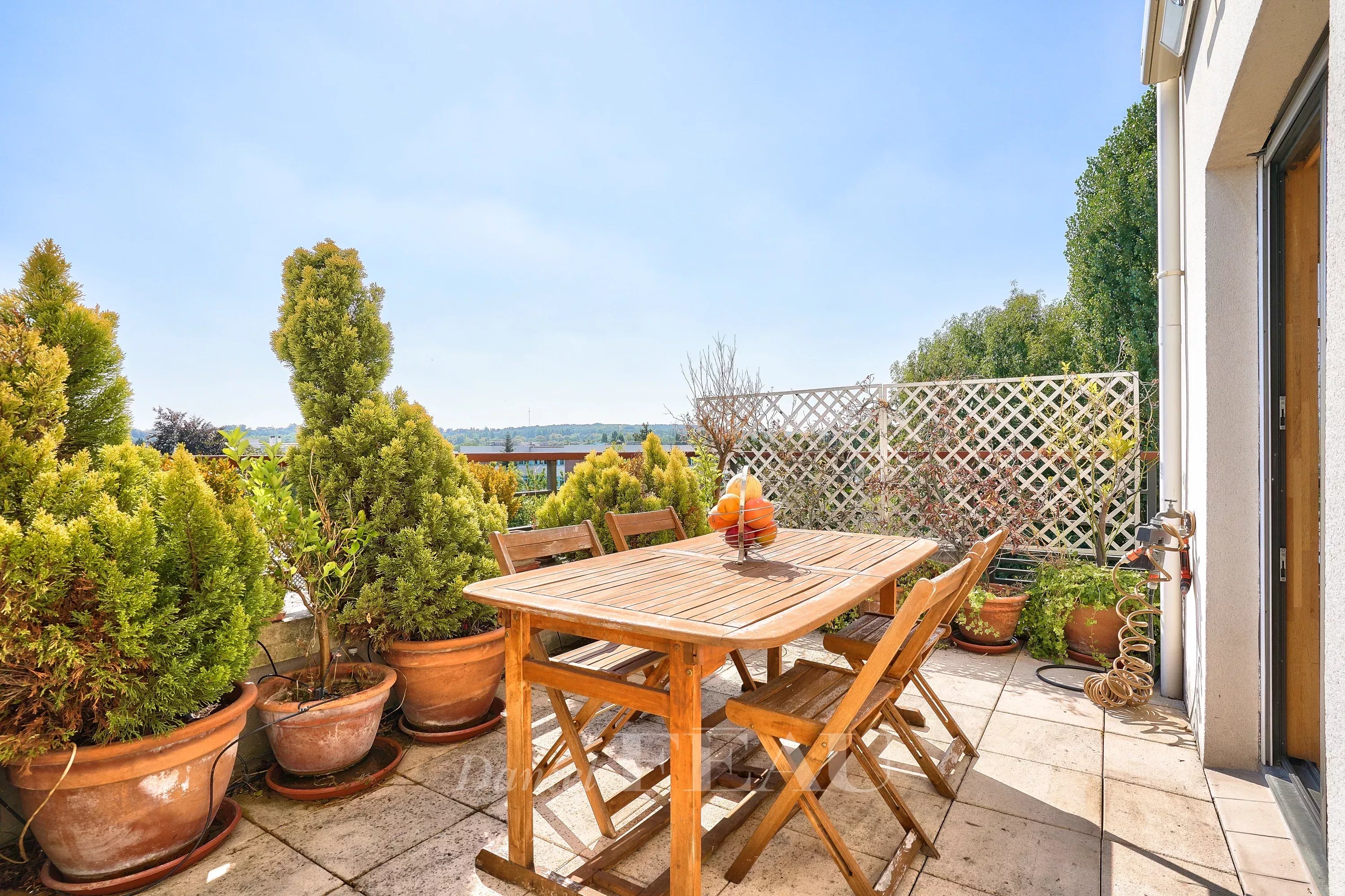 Sale Apartment Saint-Cloud