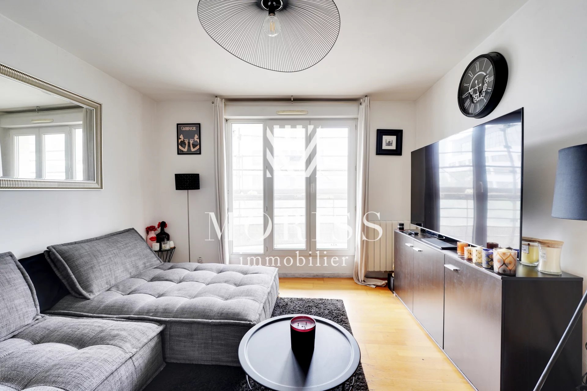 CLICHY - CHARMANT APPARTEMENT DE 44M2 + 7.5M2 DE BALCON - Image Array
