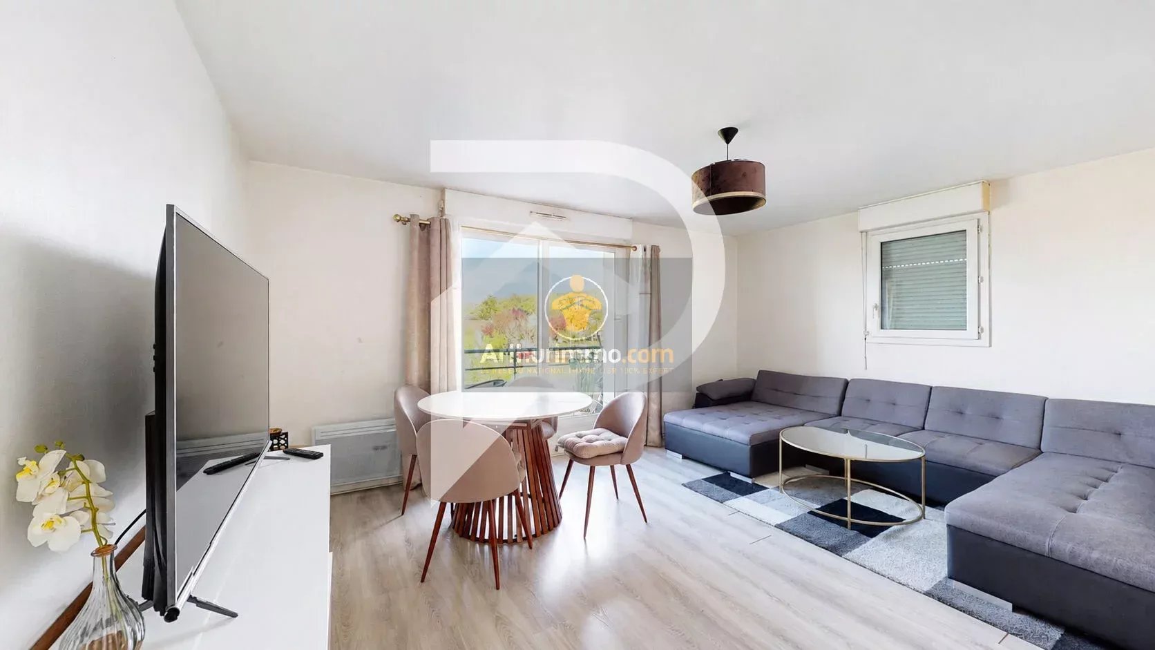 A VENDRE appartement 2 pièces 48M² 1 chambre vendu loué