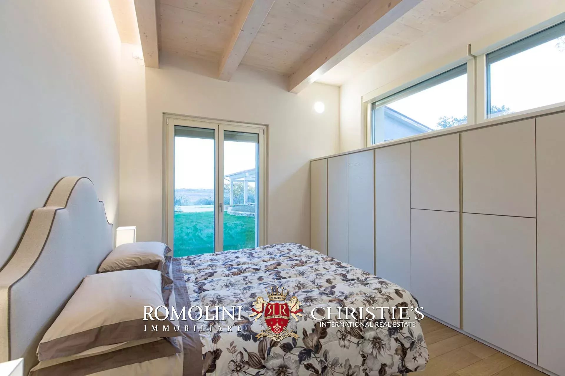 7 Bedroom Villa/Townhouse's Image 66
