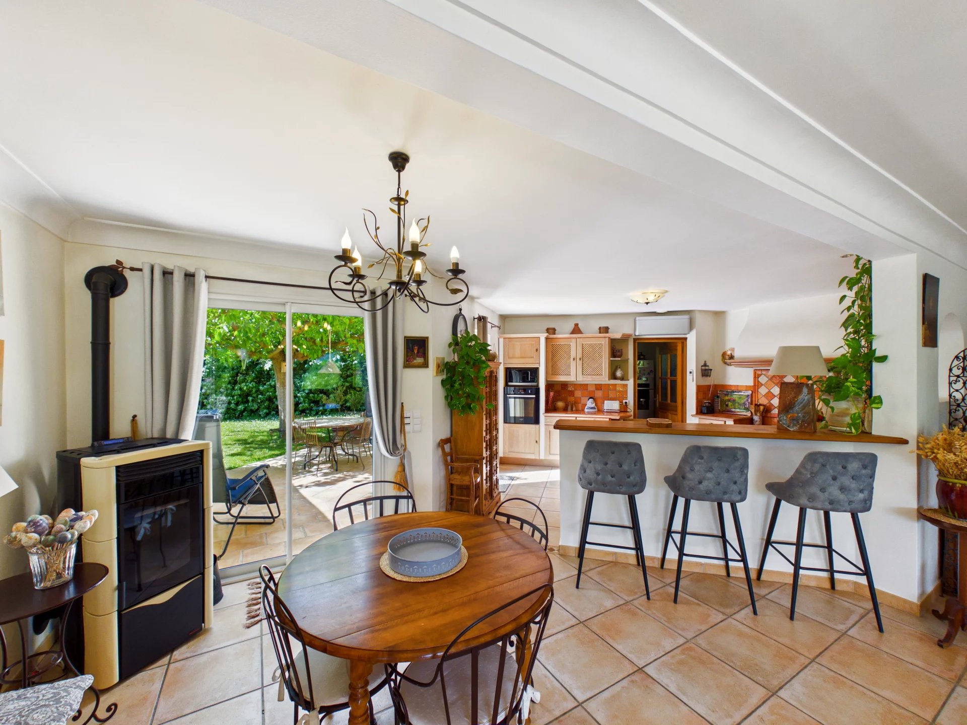 Fabulous 4 bedroom house with large Independent Studio and Swimming Pool - Fayence