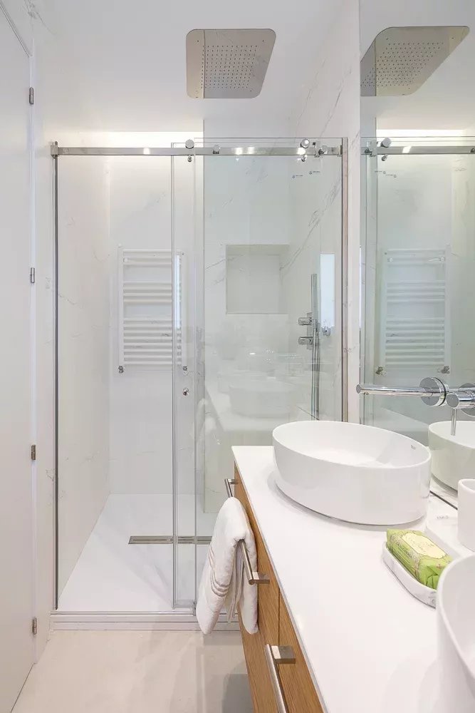 Fully Renovated Apartment in the Heart of Salamanca - picture 29
