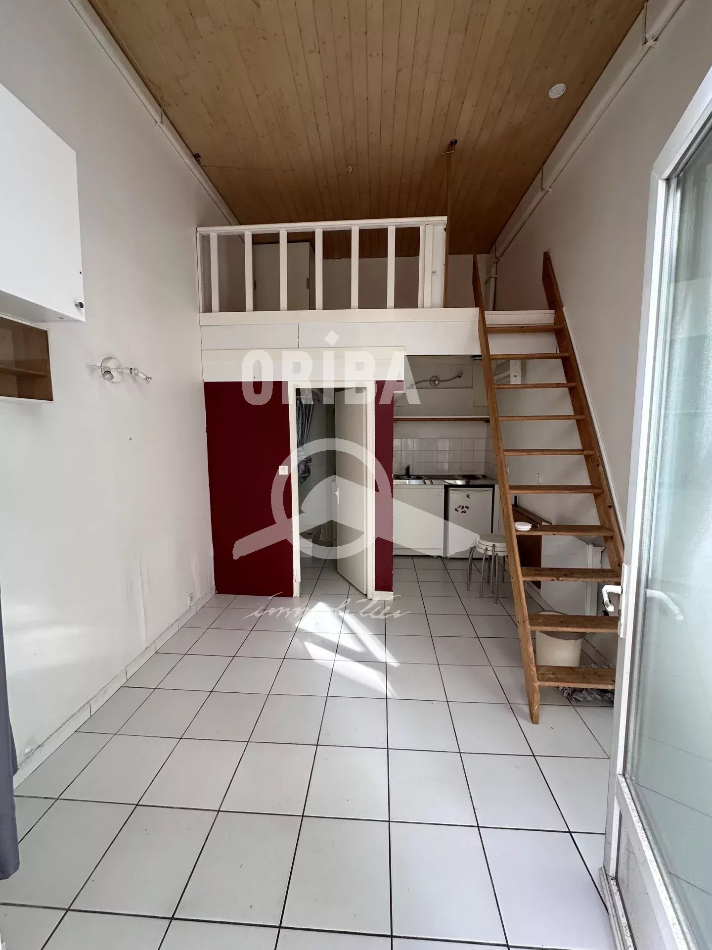 Local professionnel  OLIVETTE