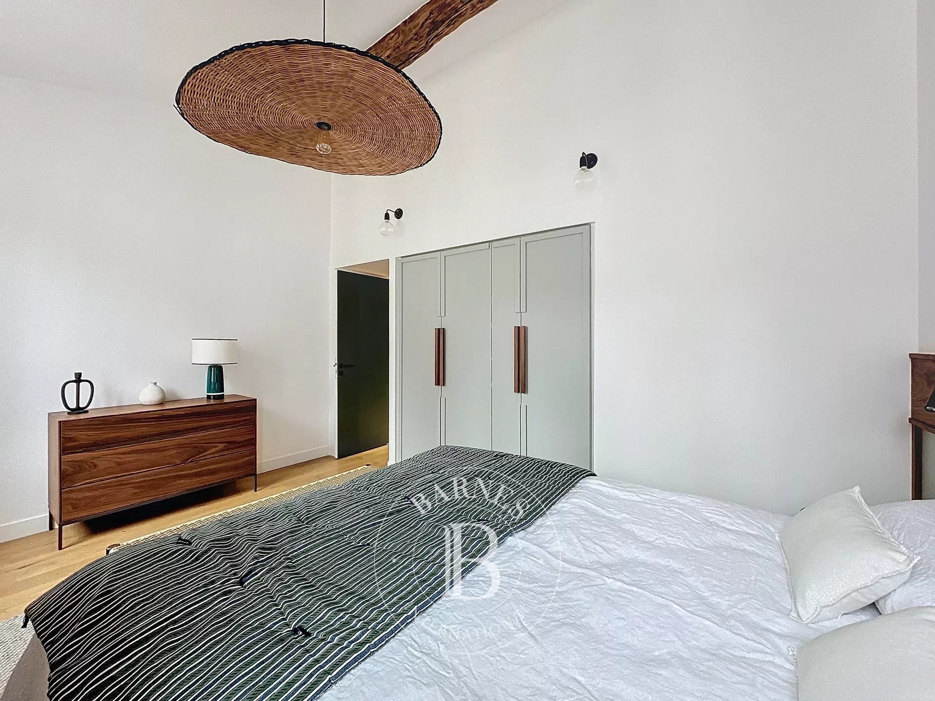 Daire Paris 4ème - picture 18