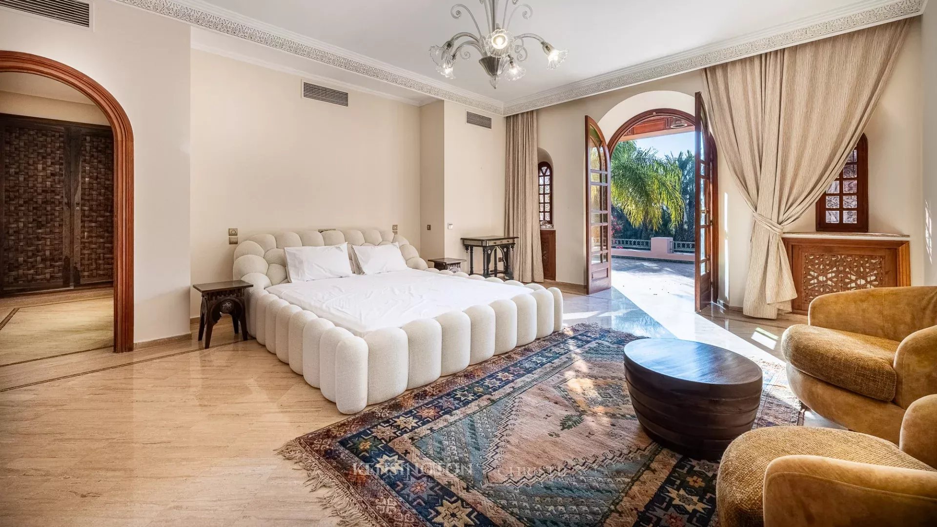6 Bedroom Villa/Townhouse's Image 48