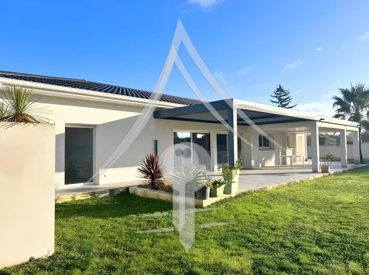 Sale House Saint-Hilaire
