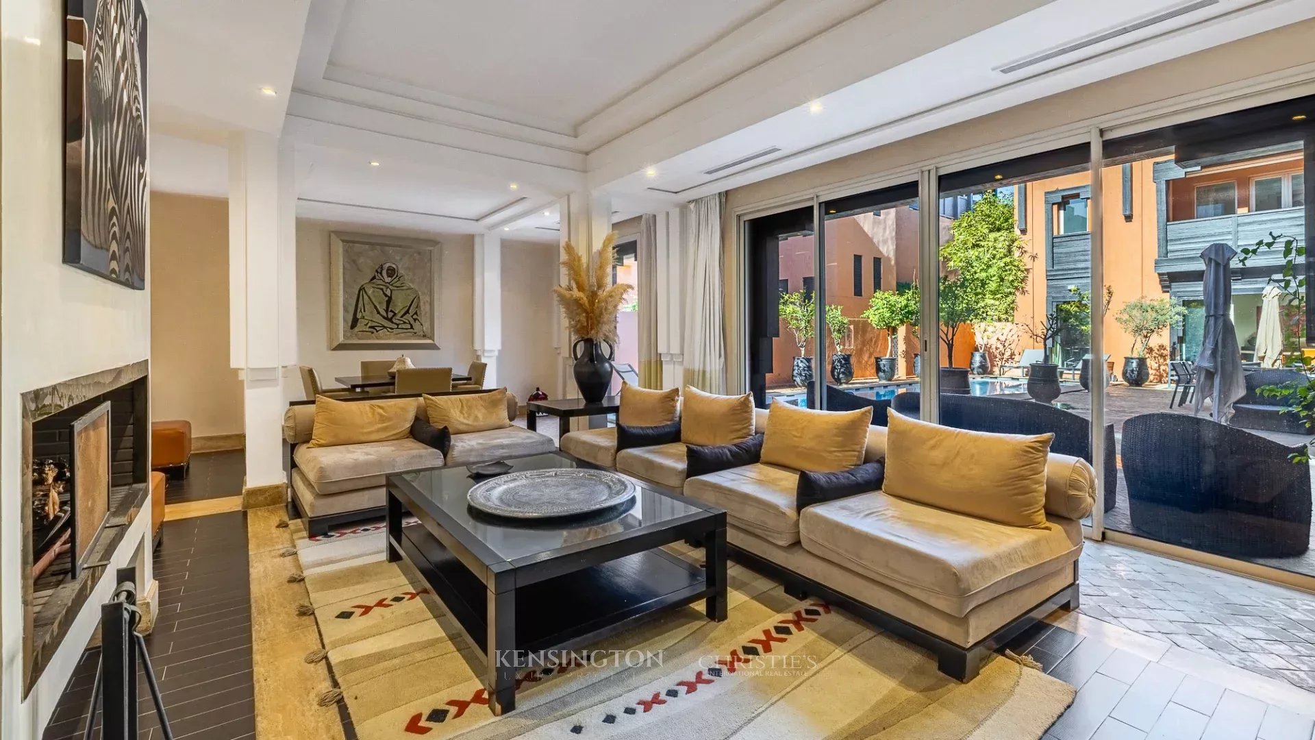 6 Bedroom Villa/Townhouse's Image 10