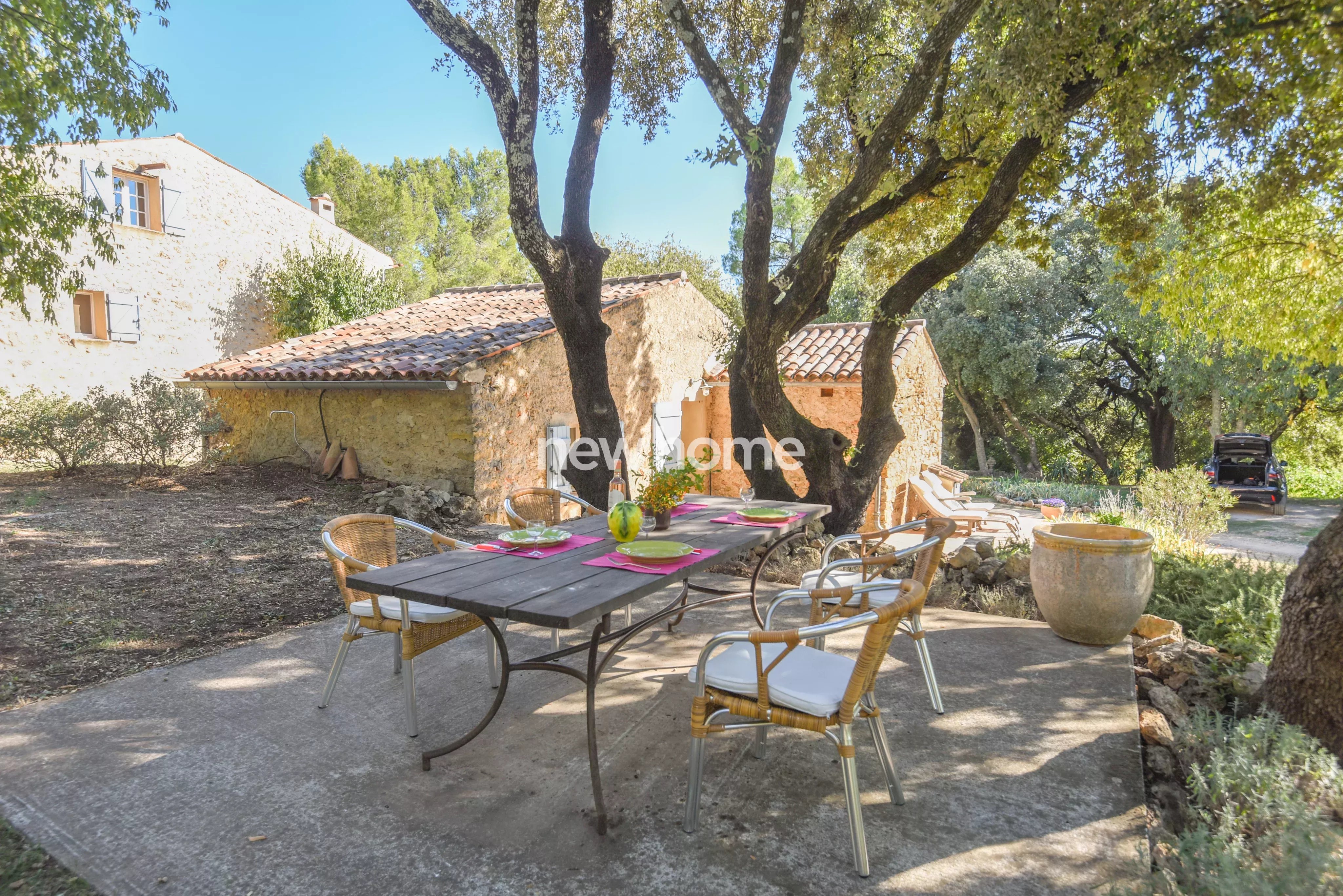 Élégance Provençale Authentique à deux pas de Cotignac