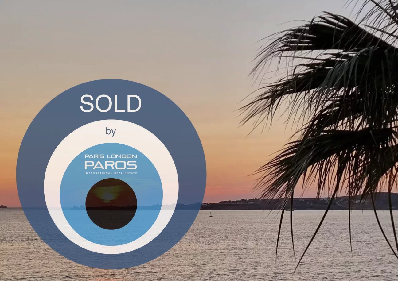 Small house with roof terrace in the Kastro