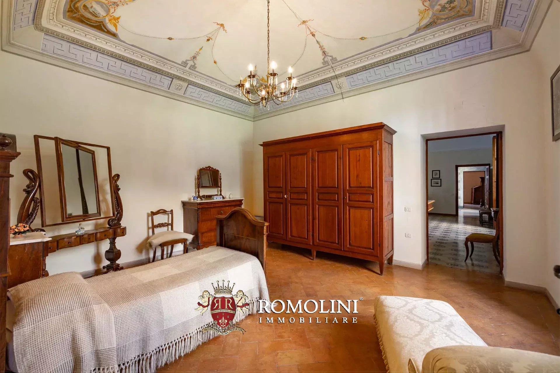 35 Bedroom Vineyard's Image 56