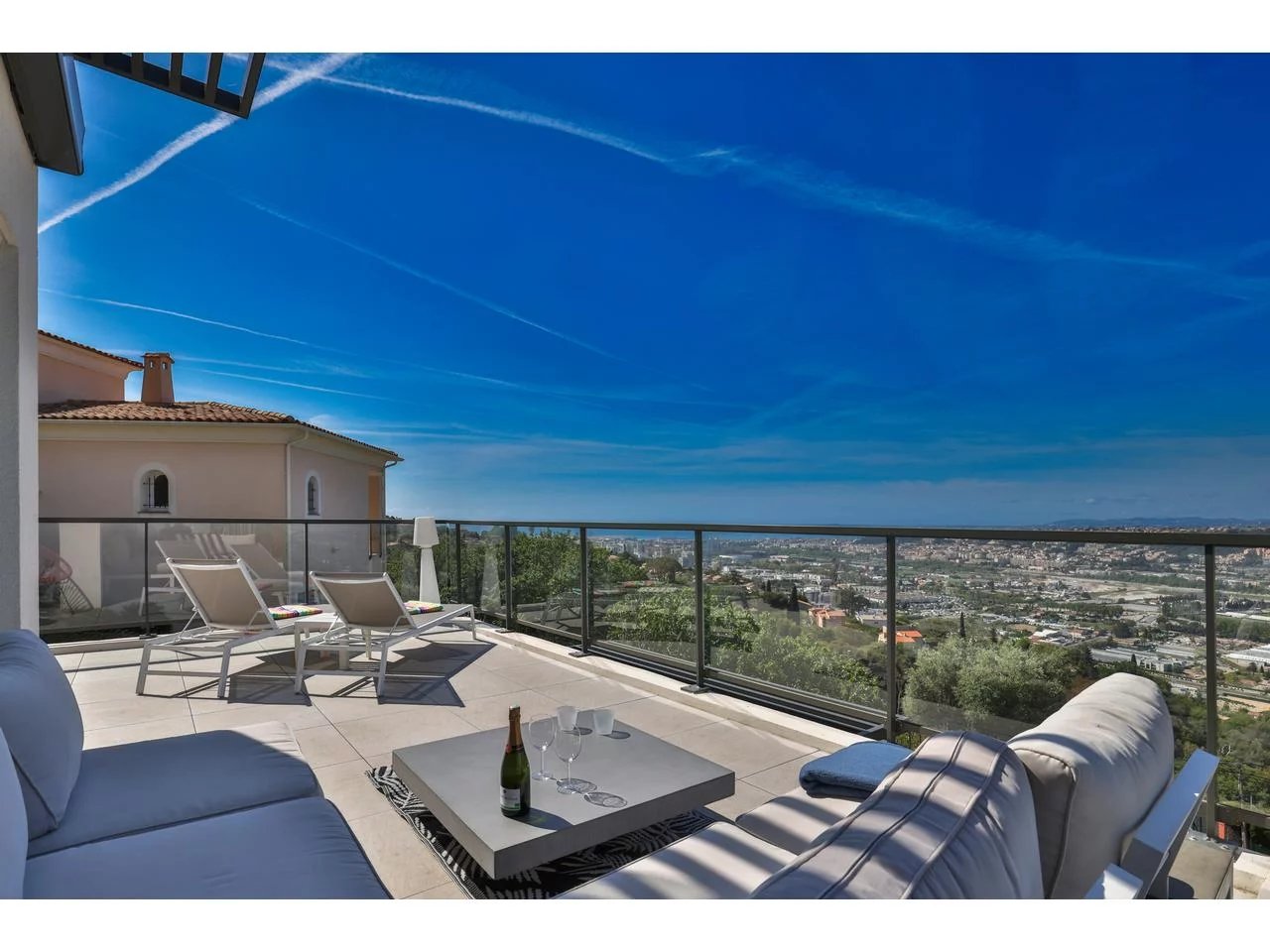 Agence immobilière de 