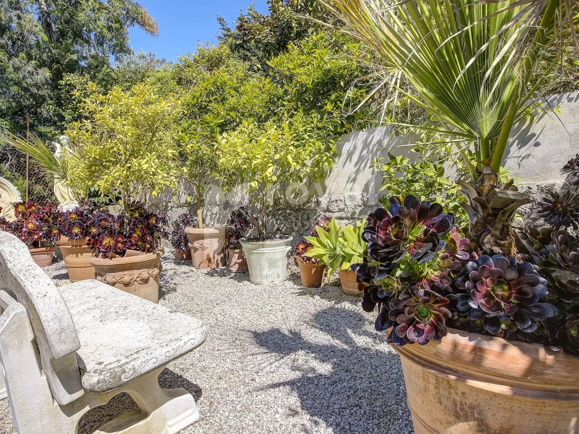 Villa avec une vue dégagée — photo 8