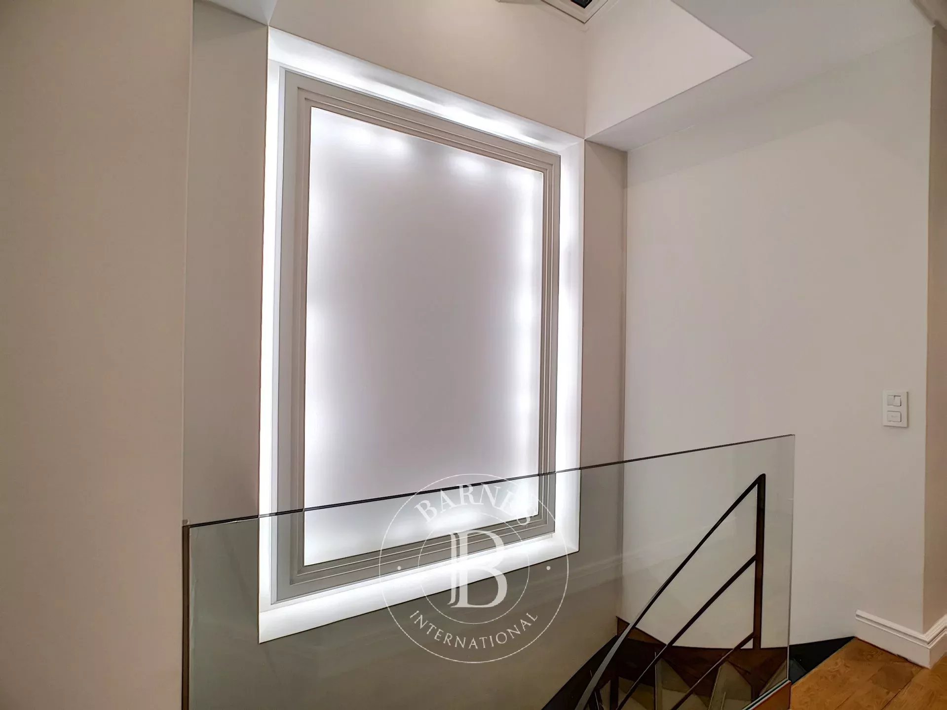 Daire Paris 9ème - picture 17