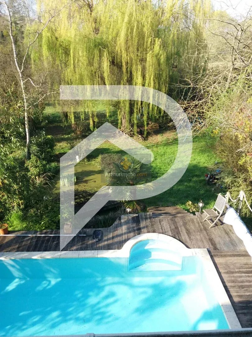 Maison Triel-sur-seine 8 pièce(s) 2500 m2