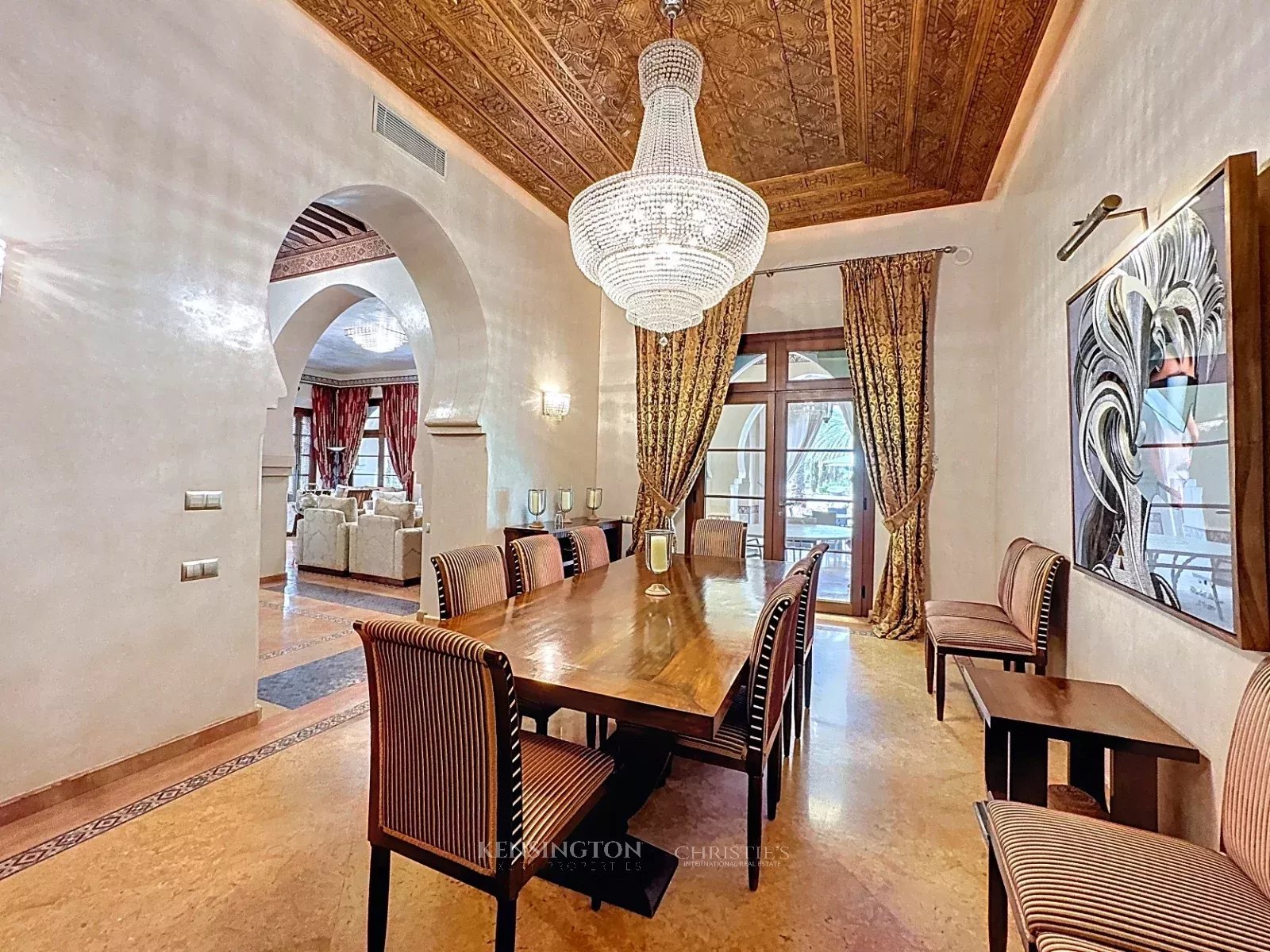 5 Bedroom Villa/Townhouse's Image 14