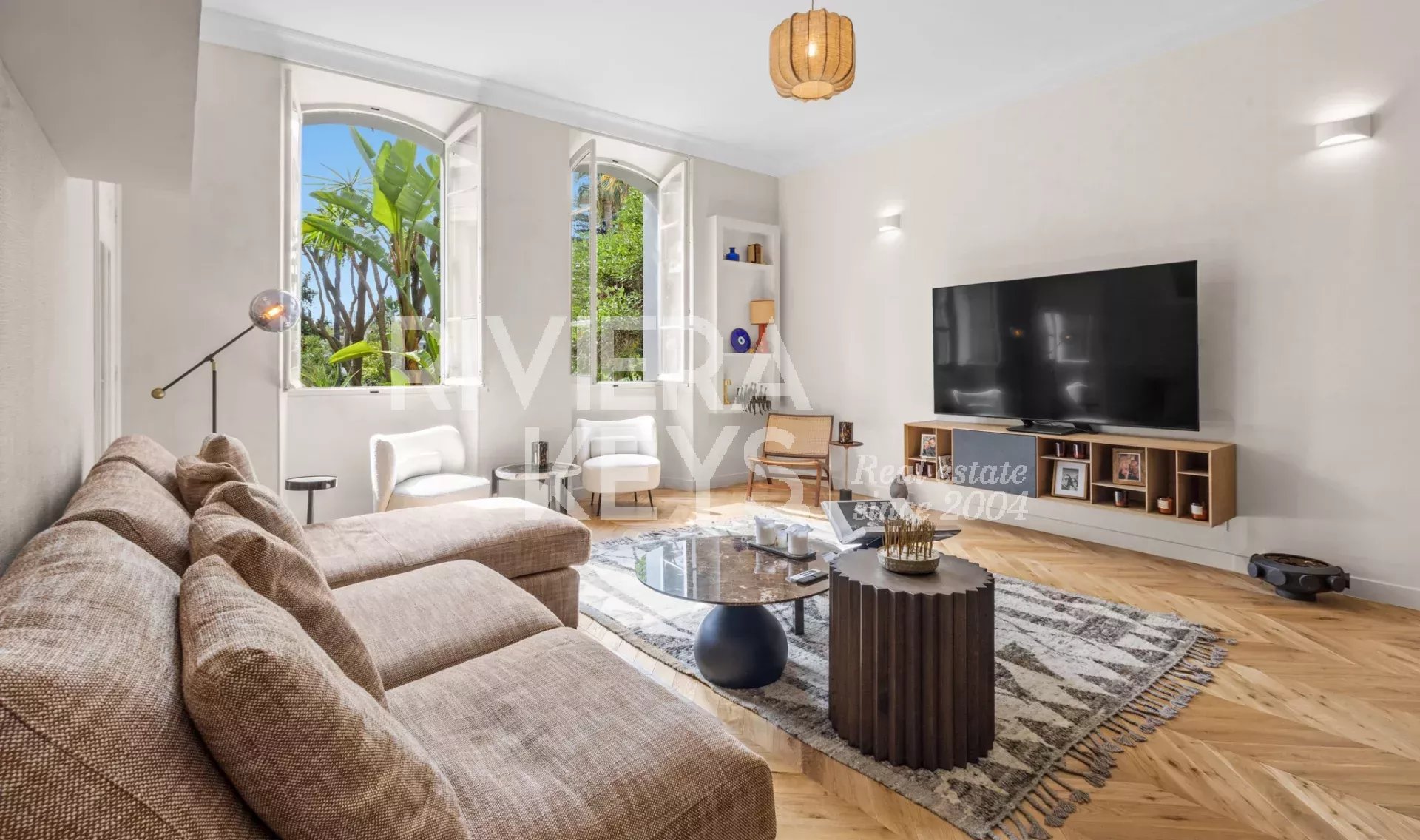 CANNES – Croix des Gardes: Charmig 3-rumslägenhet med stort garage