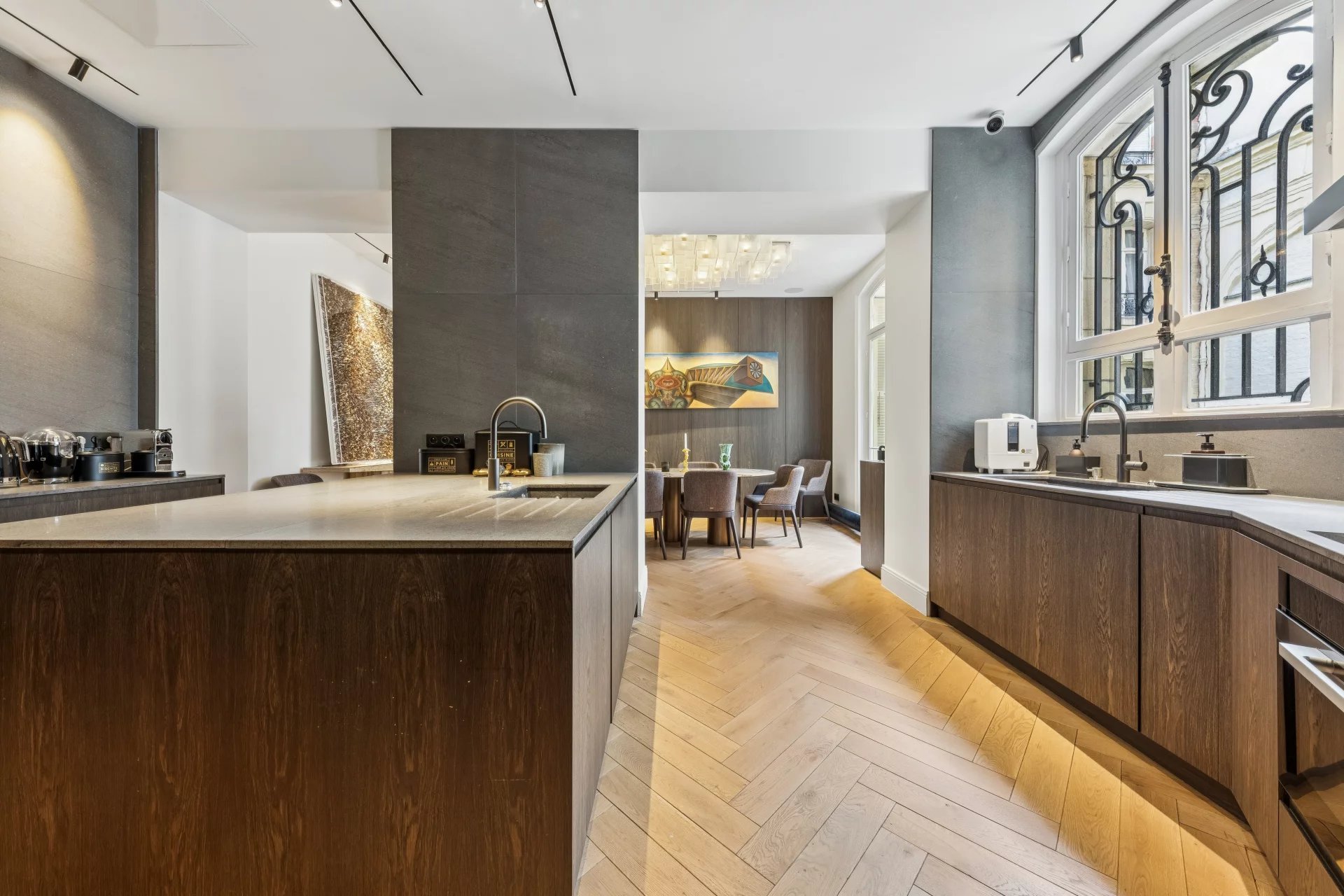 Sale Apartment Paris 16th