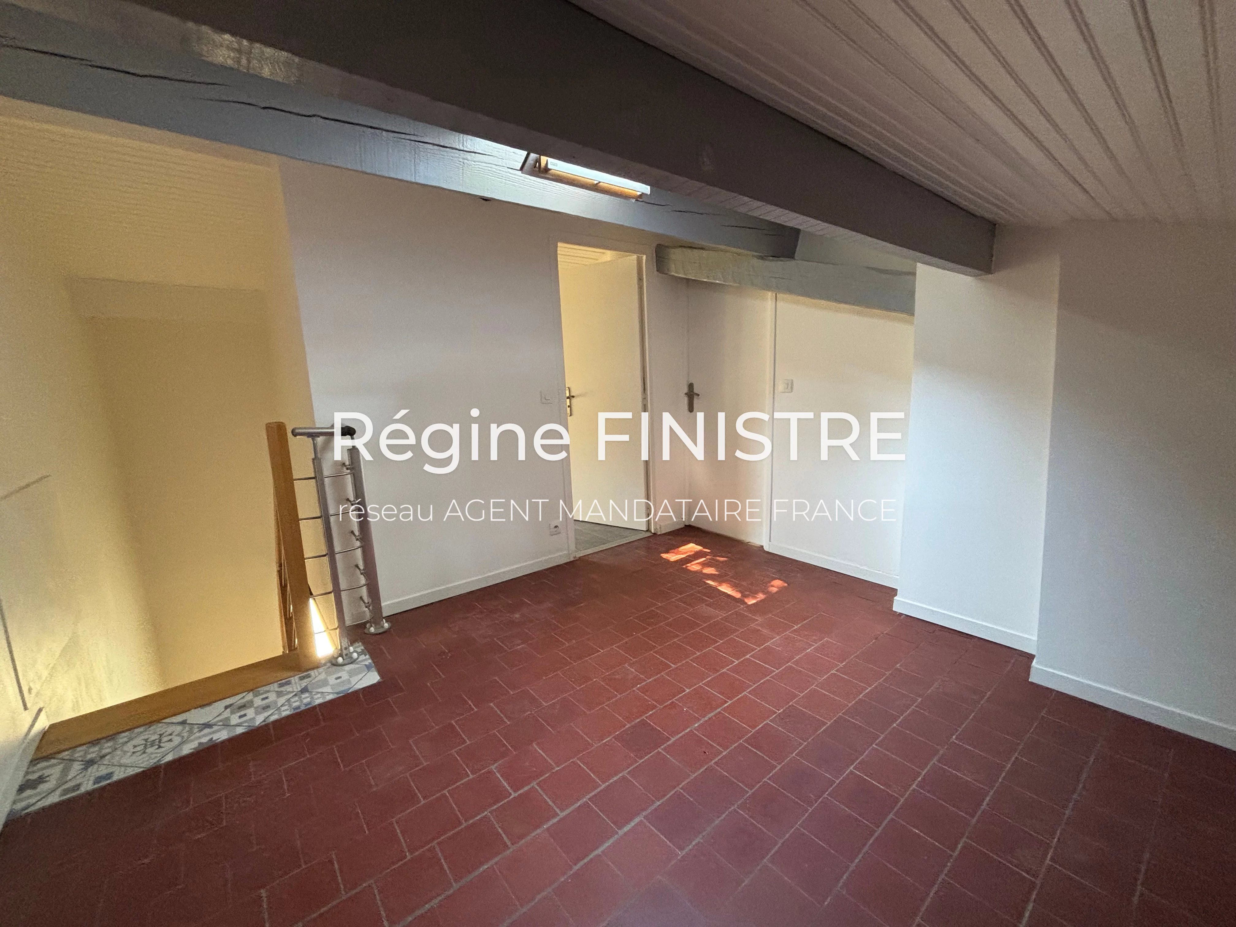 TRANS EN PROVENCE MAISON T6 129 M2 HABITABLE RENOVEE 4 CHAMBRES 2 SALLE D EAU-GARAGES — photo 19