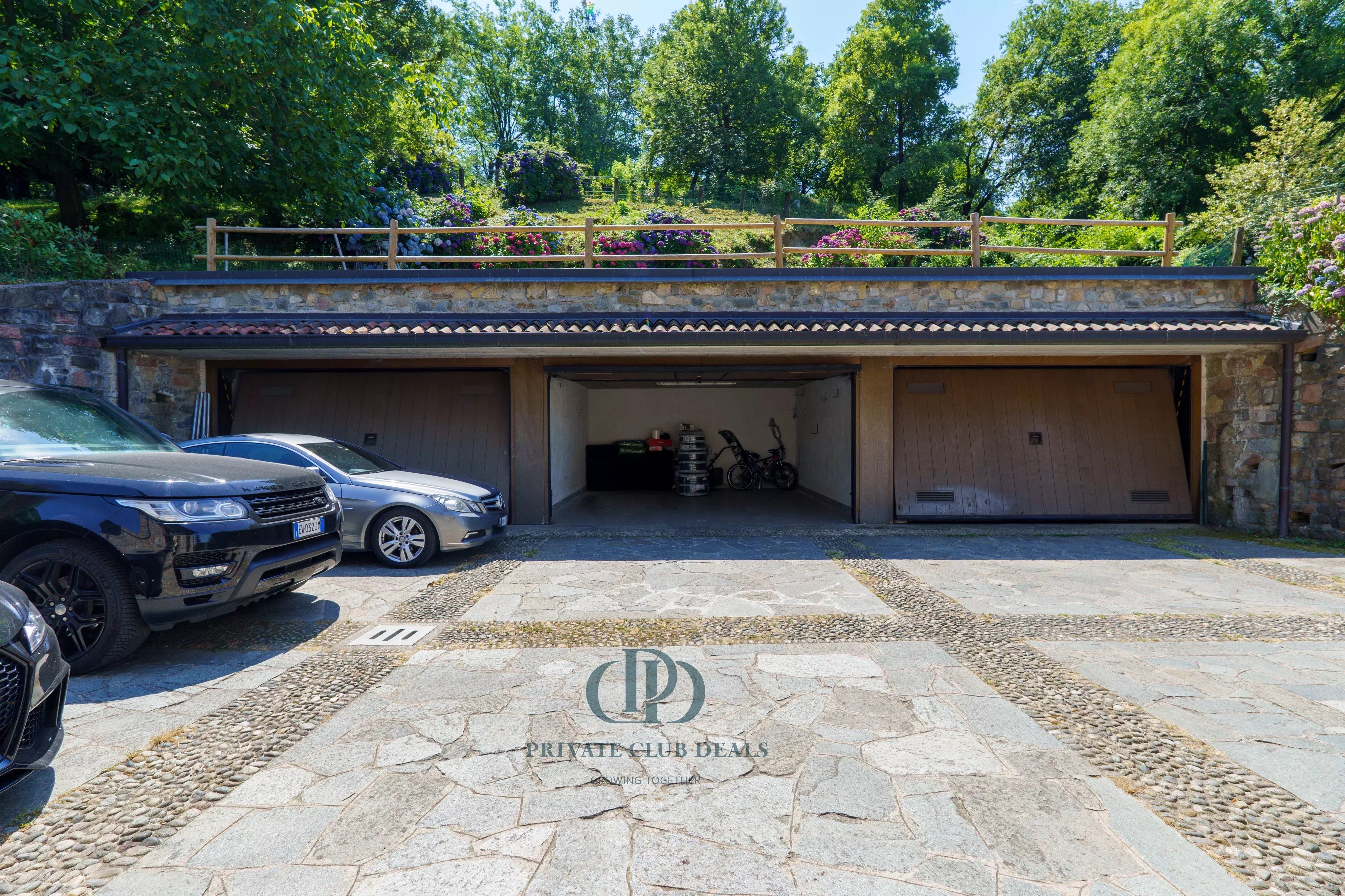 Villa Dolzago - picture 17