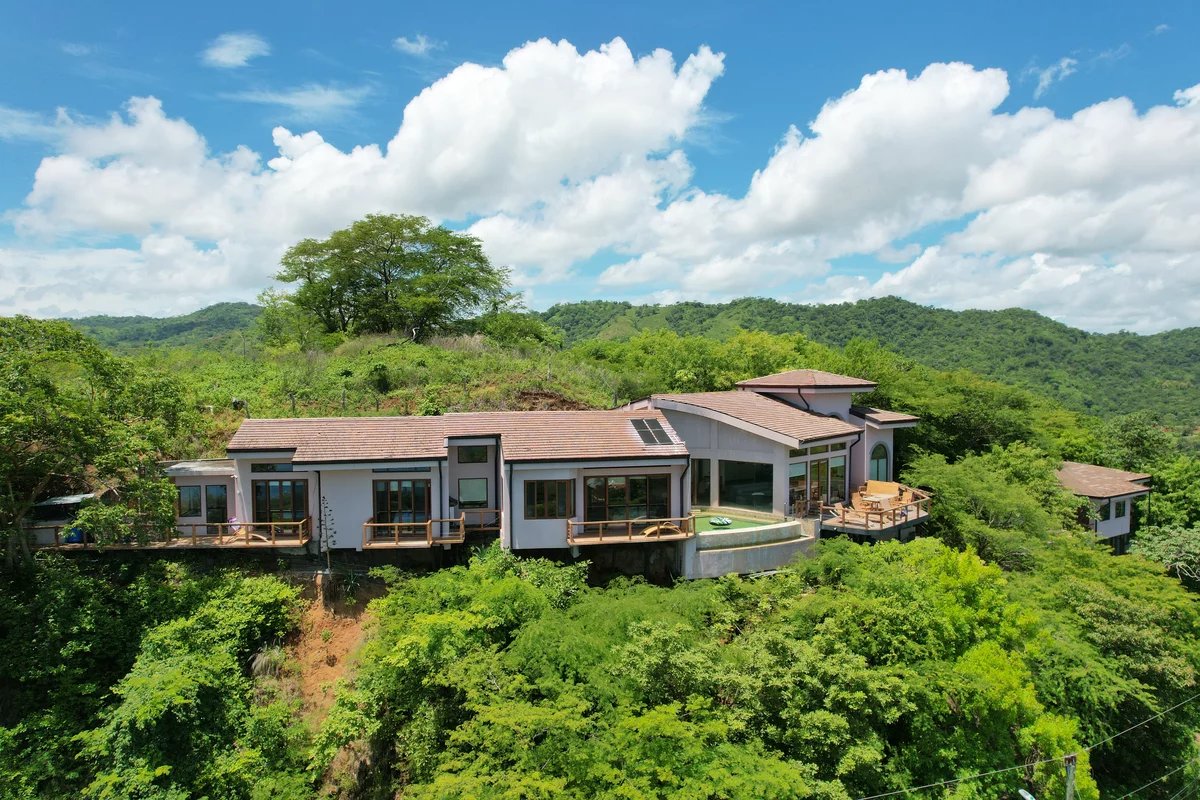 Belle Villa avec vue panoramique sur l'océan