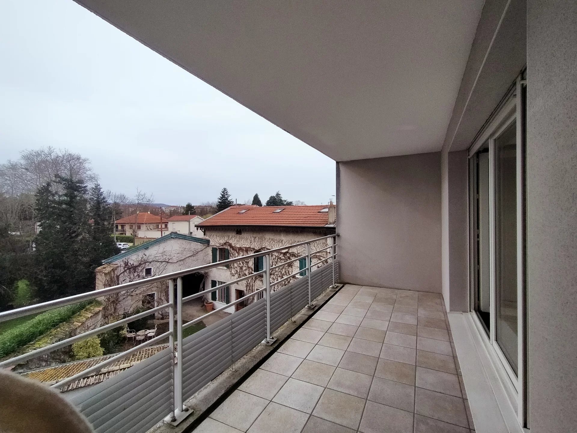 500645 Location Lyon 5ème