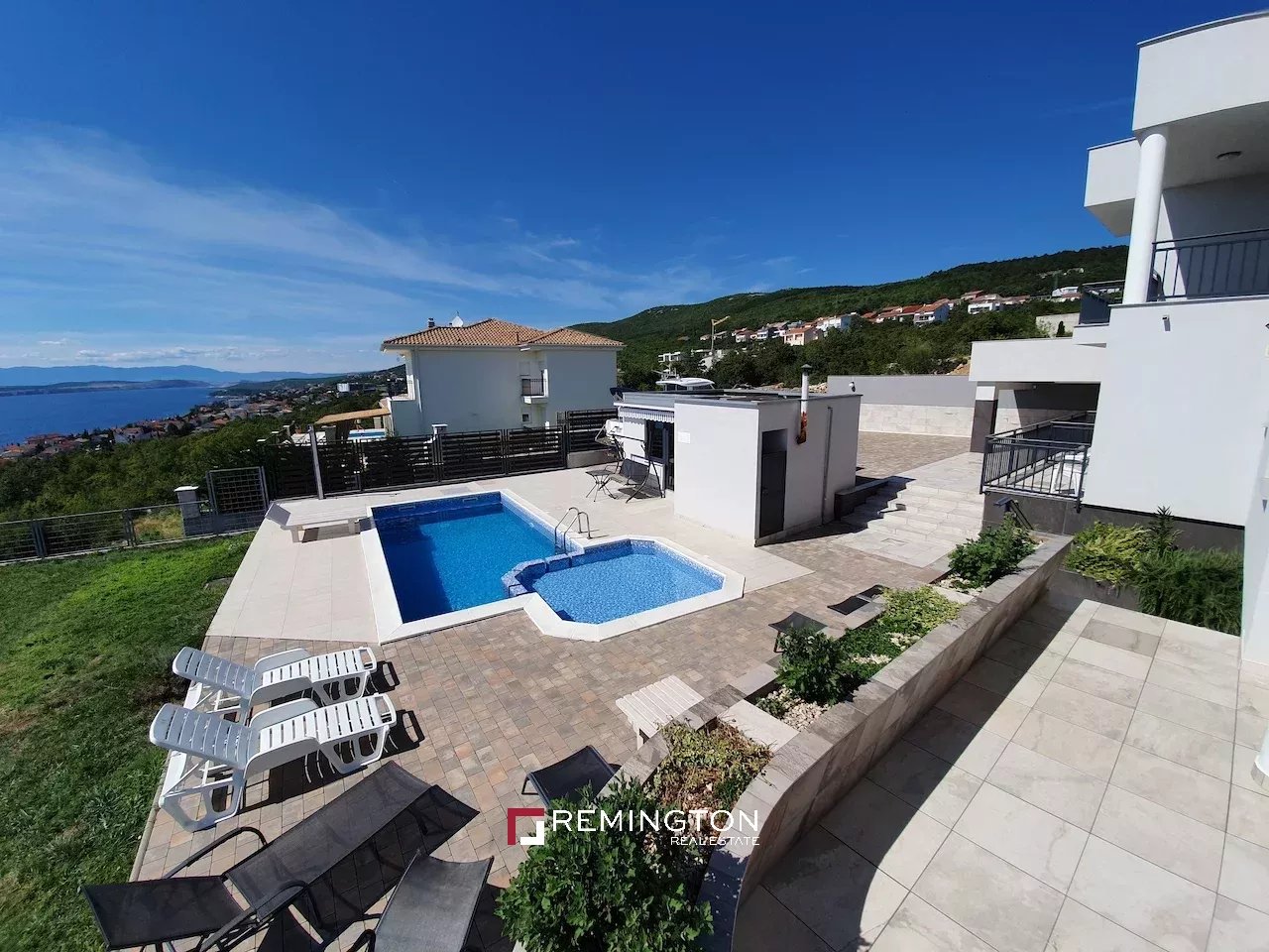 10 Bedroom Villa/Townhouse's Image 7