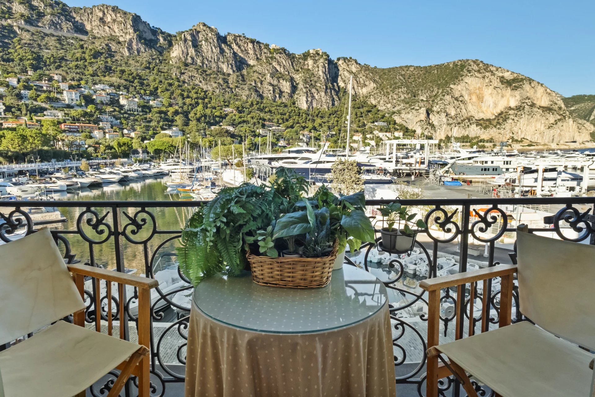 Tasteful 1-bedroom apartment in the port of Beaulieu-sur-Mer