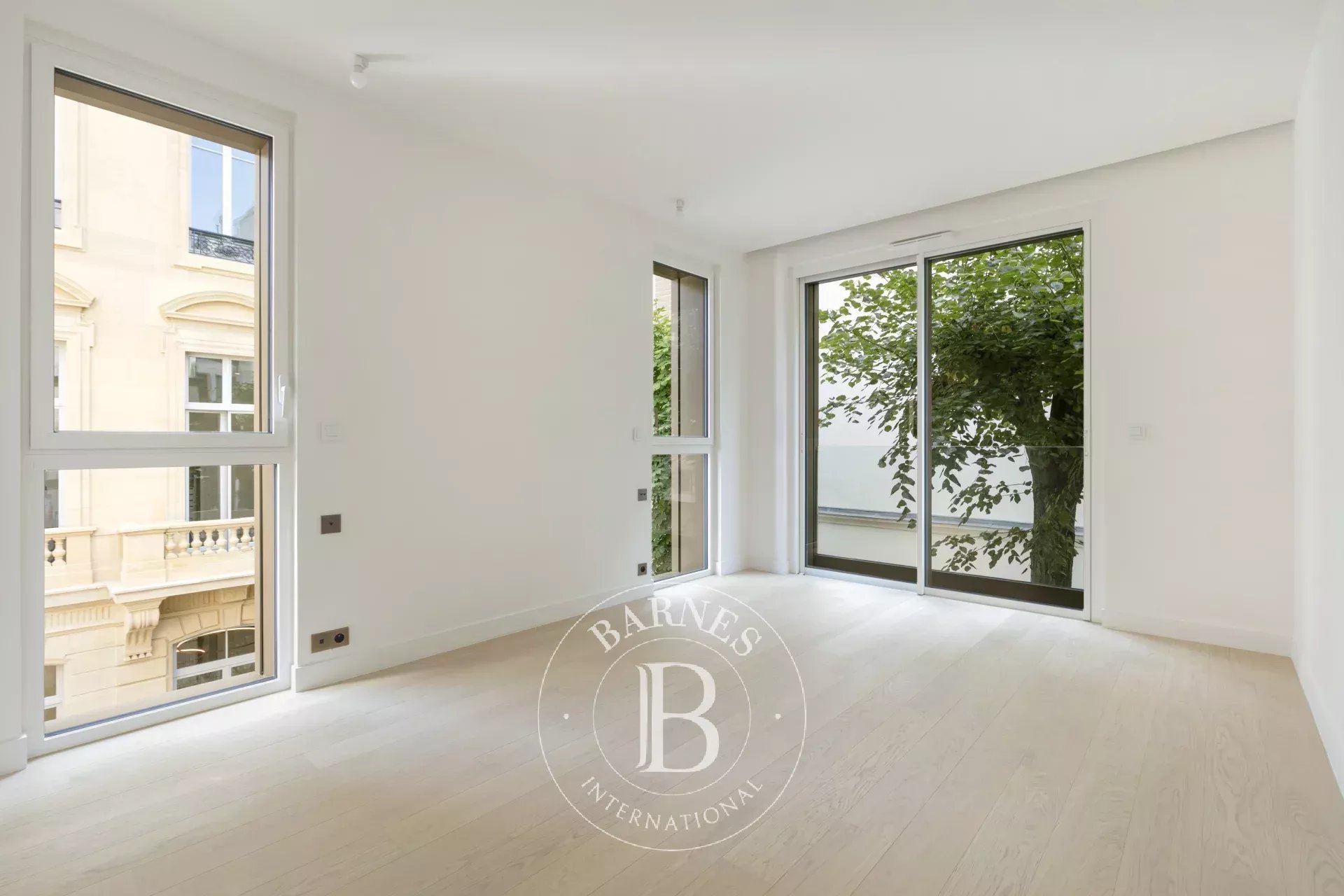 Daire Paris 8ème - picture 6