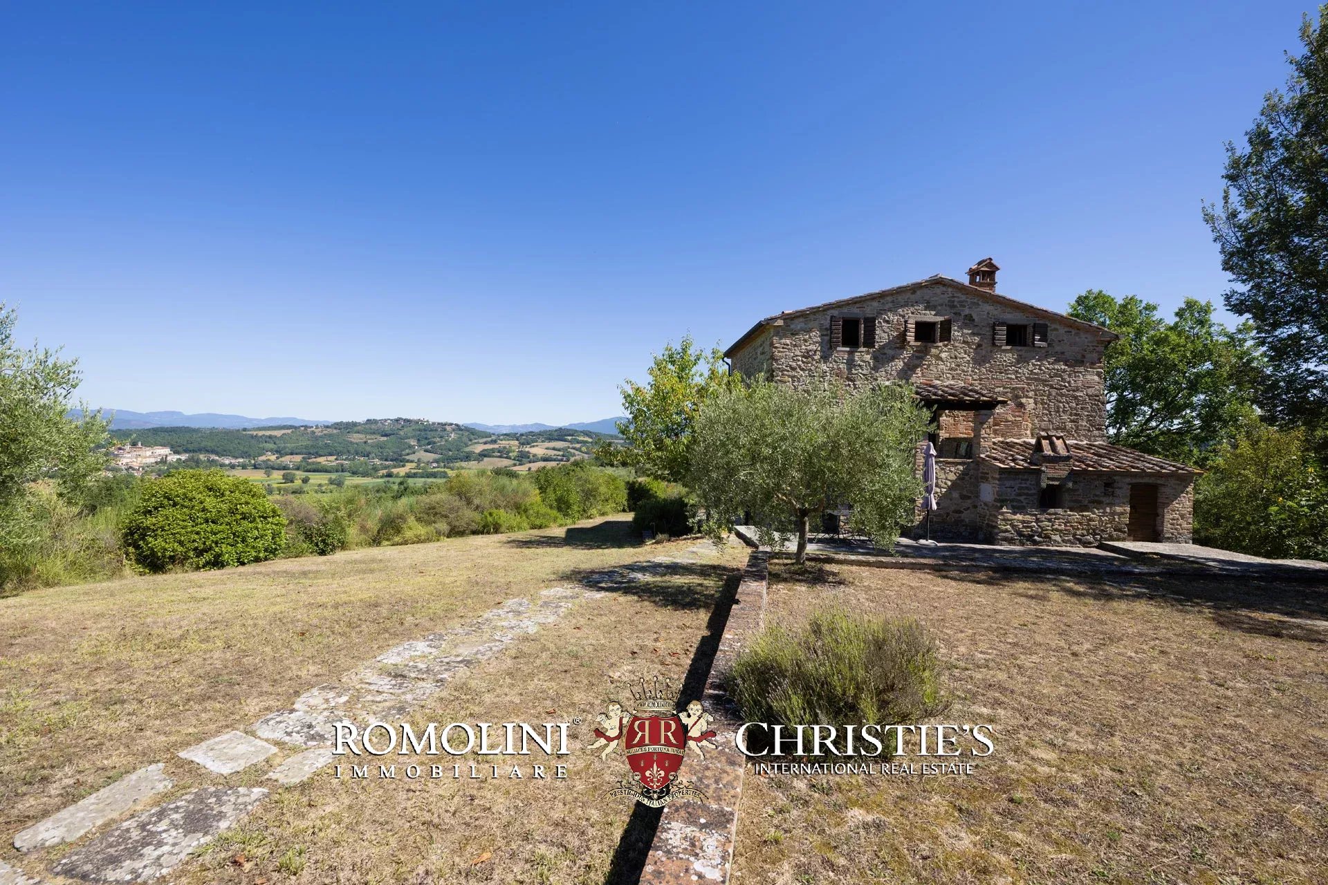 8 Bedroom Villa/Townhouse's Image 61