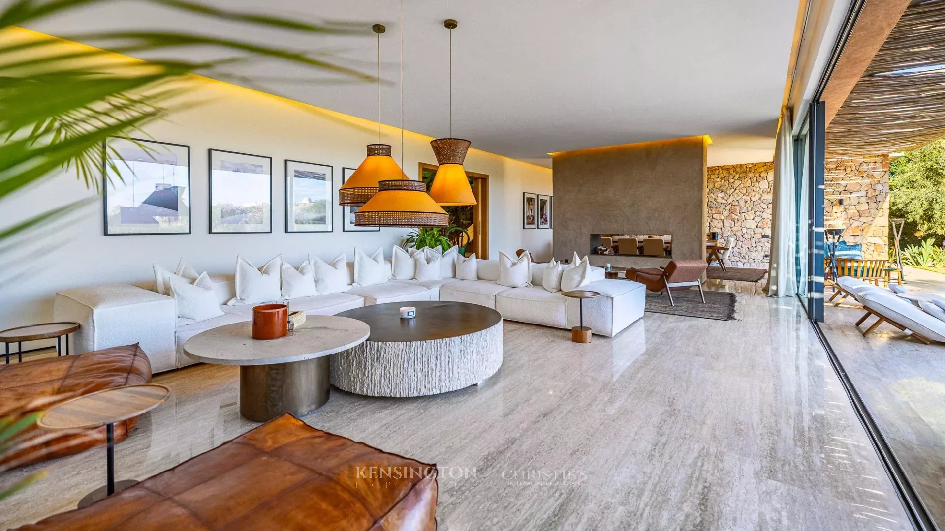 6 Bedroom Villa/Townhouse's Image 5