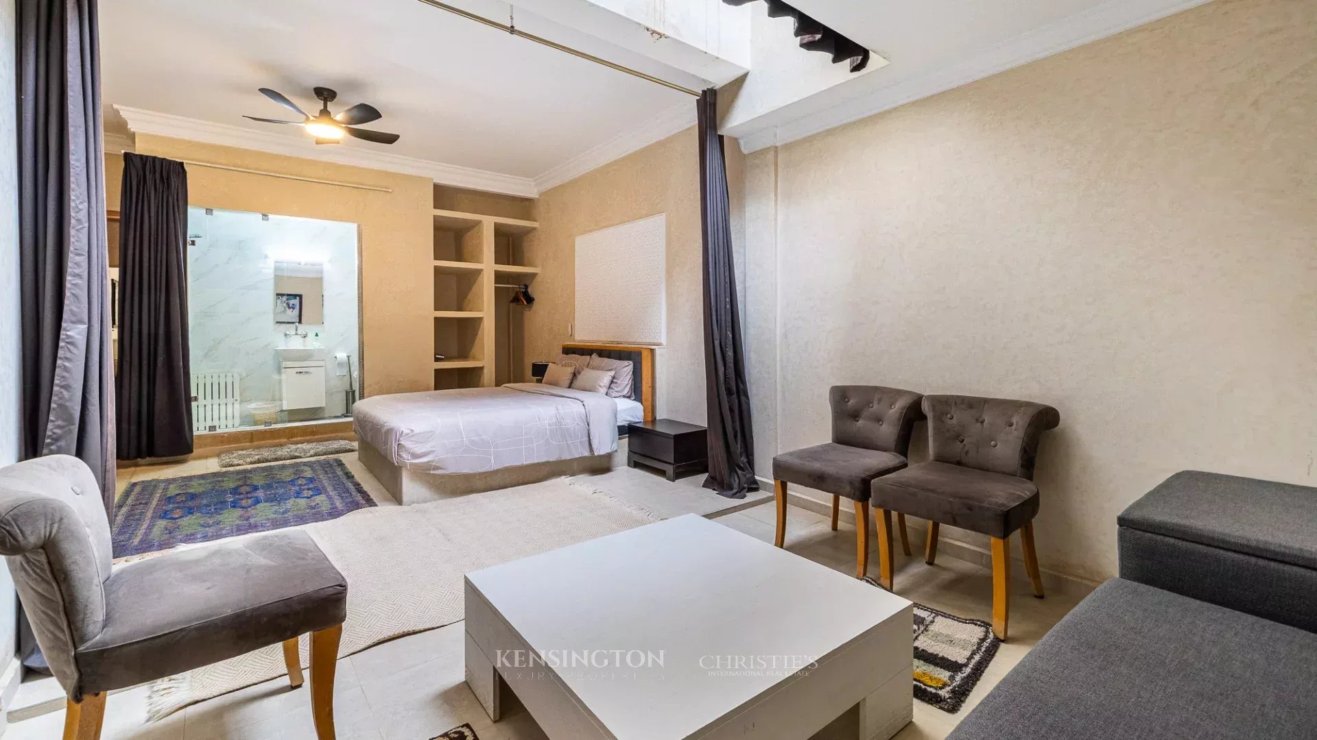 9 Bedroom Villa/Townhouse's Image 29