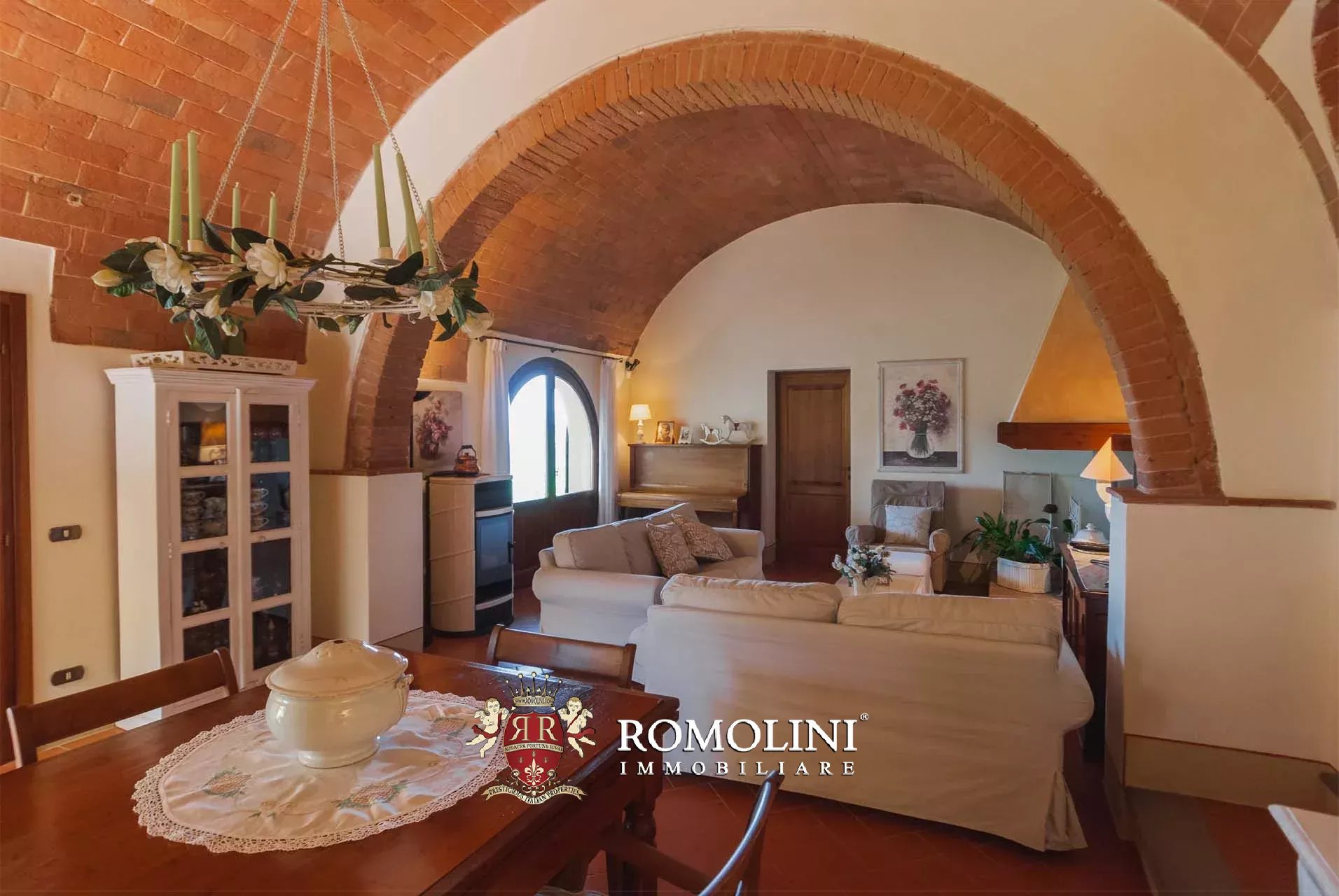5 Bedroom Villa/Townhouse's Image 28