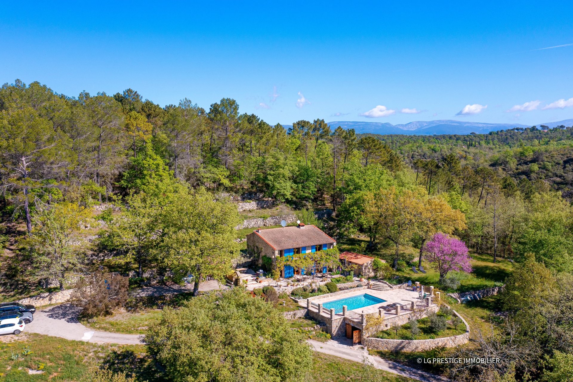 83440 SAINT-PAUL-EN-FORÊT VILLA