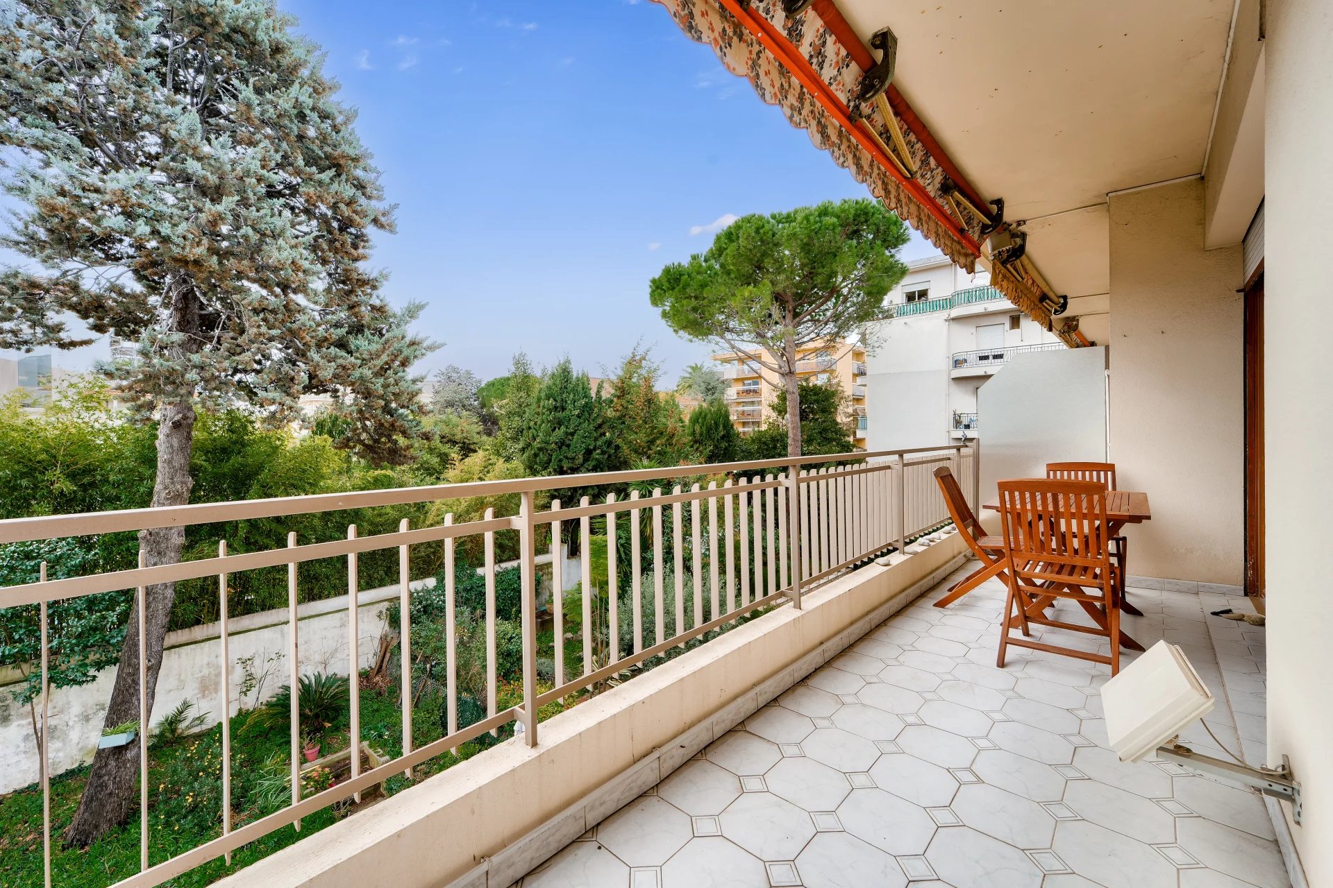 Appartement 4 P - 98 m2 - Garage - cave -  Nice Cimiez