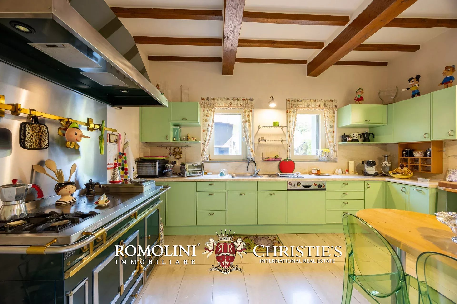4 Bedroom Villa/Townhouse's Image 48