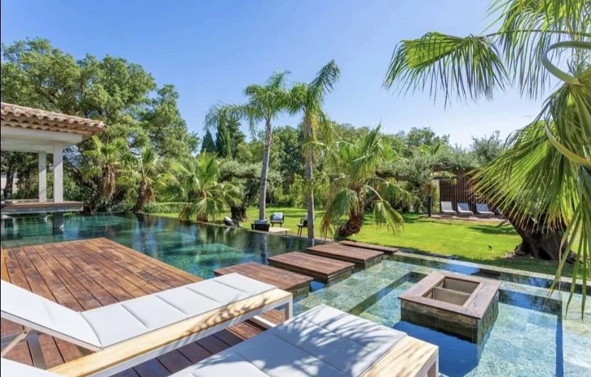 Saint Tropez - Balinese-style villa in the heart of the village