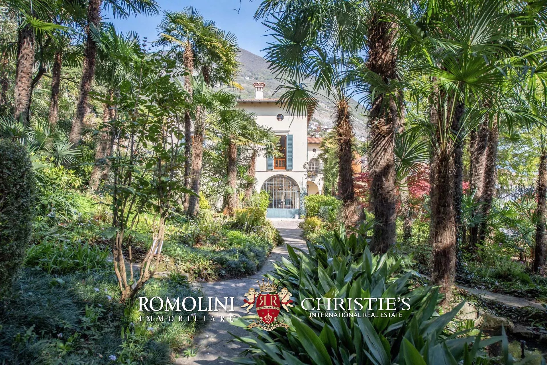 9 Bedroom Villa/Townhouse's Image 6