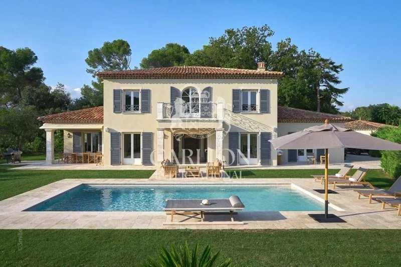 Mougins
