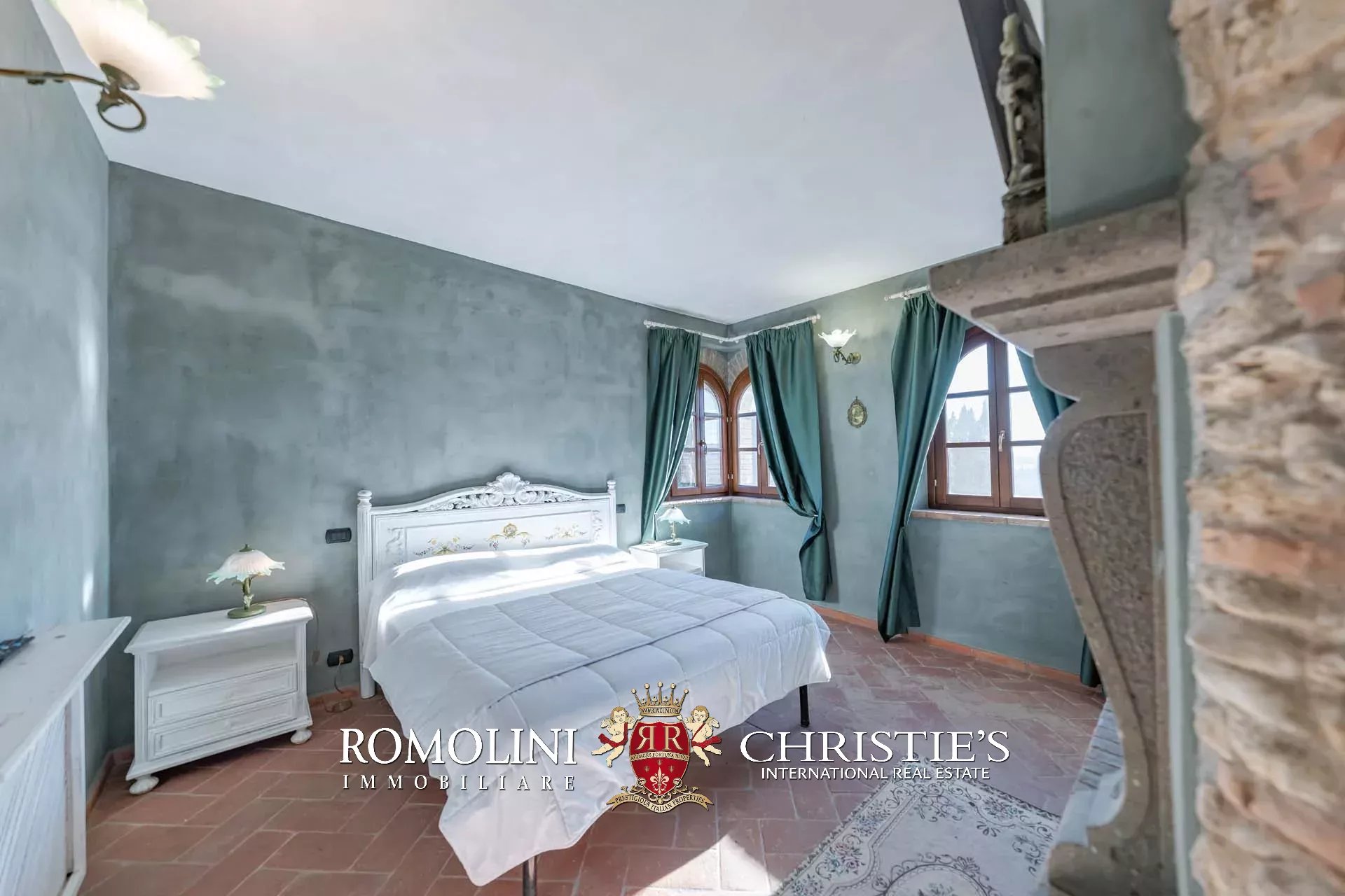 20 Bedroom Chateau's Image 40